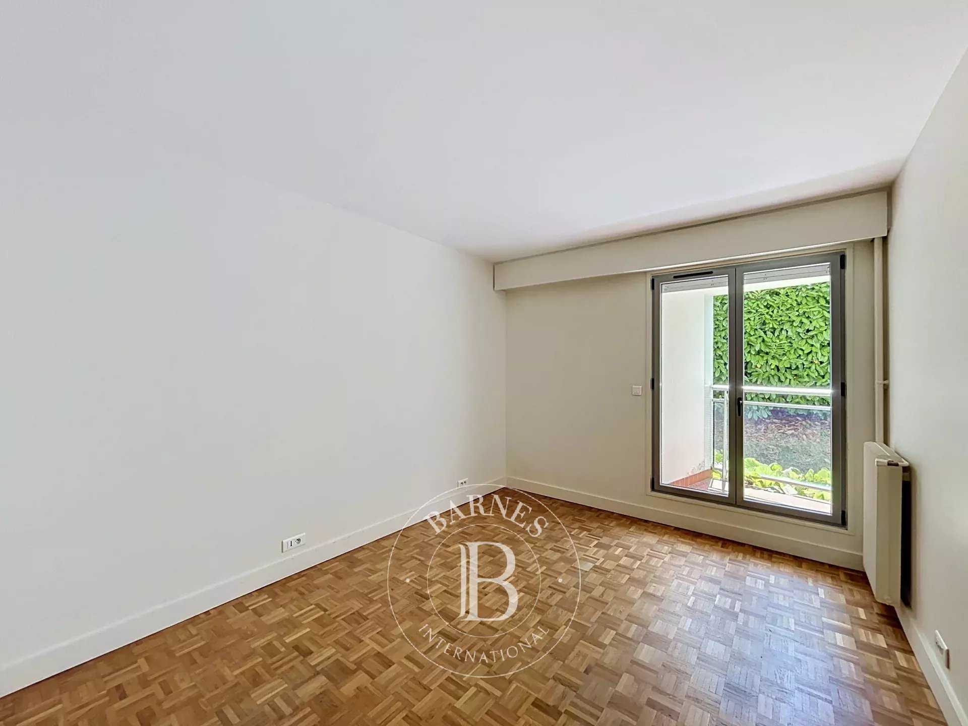 La Celle-Saint-Cloud  - Appartement 4 Pi&egrave;ces 3 Chambres