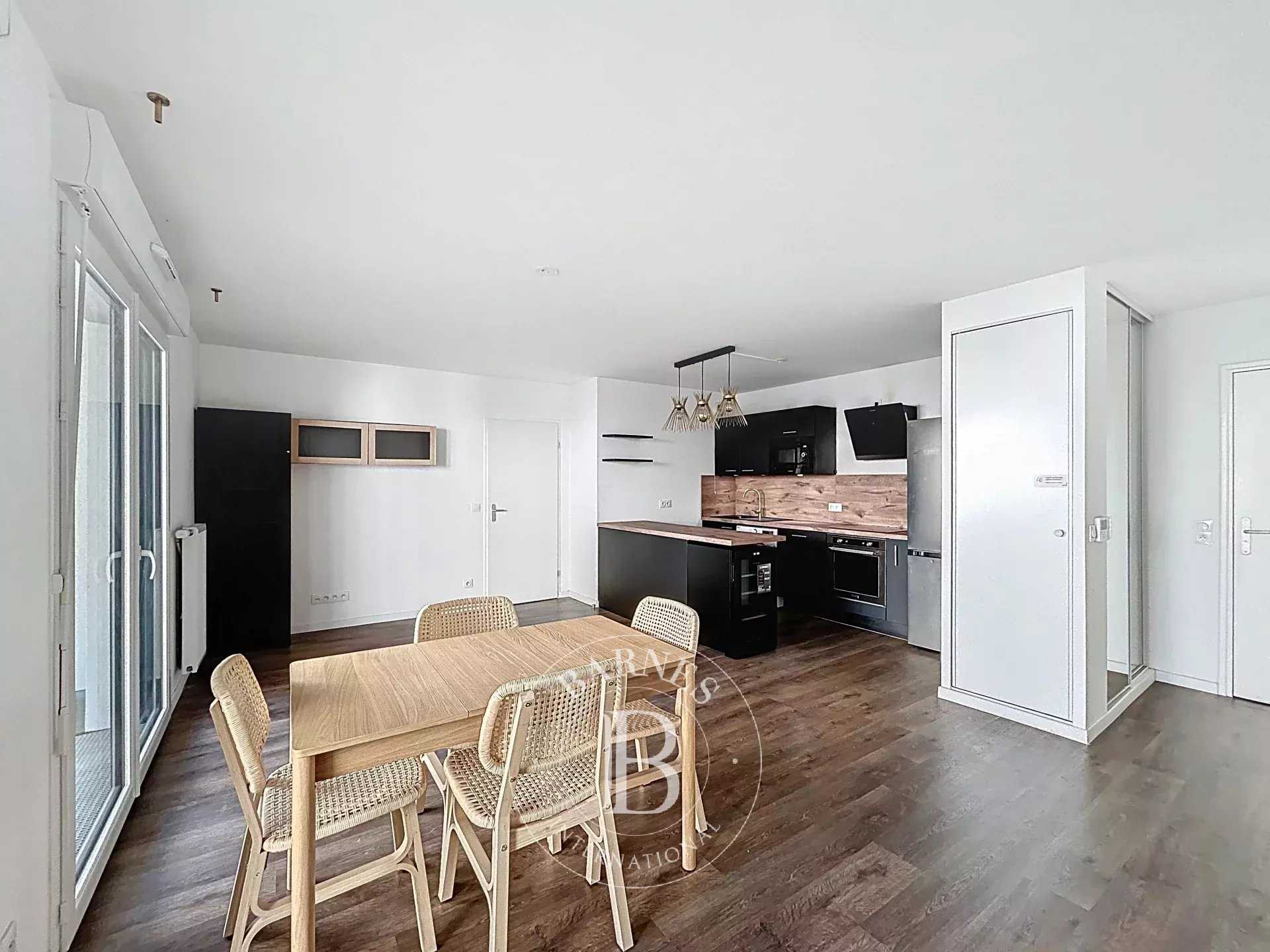 Poissy  - Appartement 3 Pièces 2 Chambres