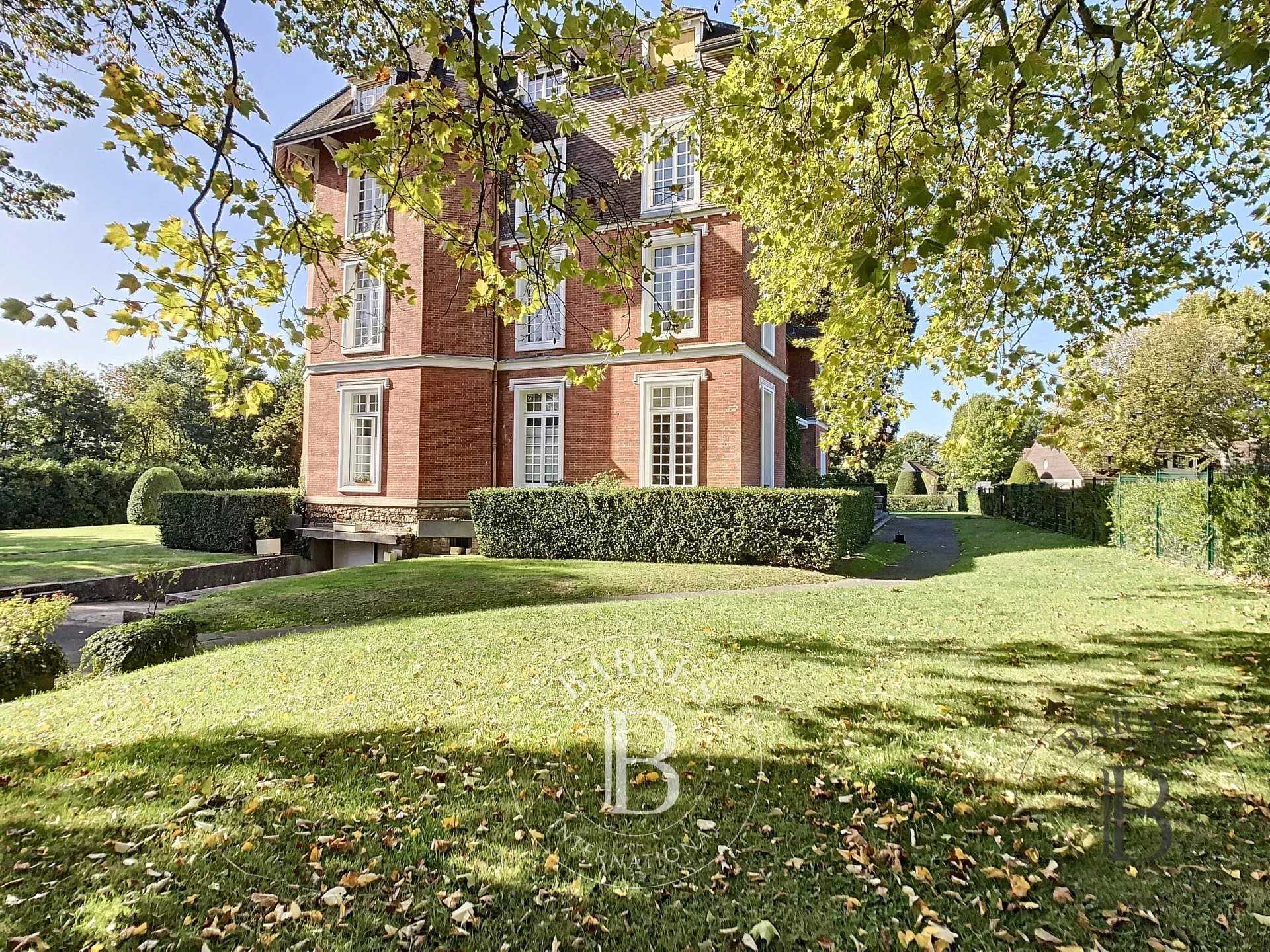 Jouy-en-Josas  - Duplex 6 Pièces 3 Chambres