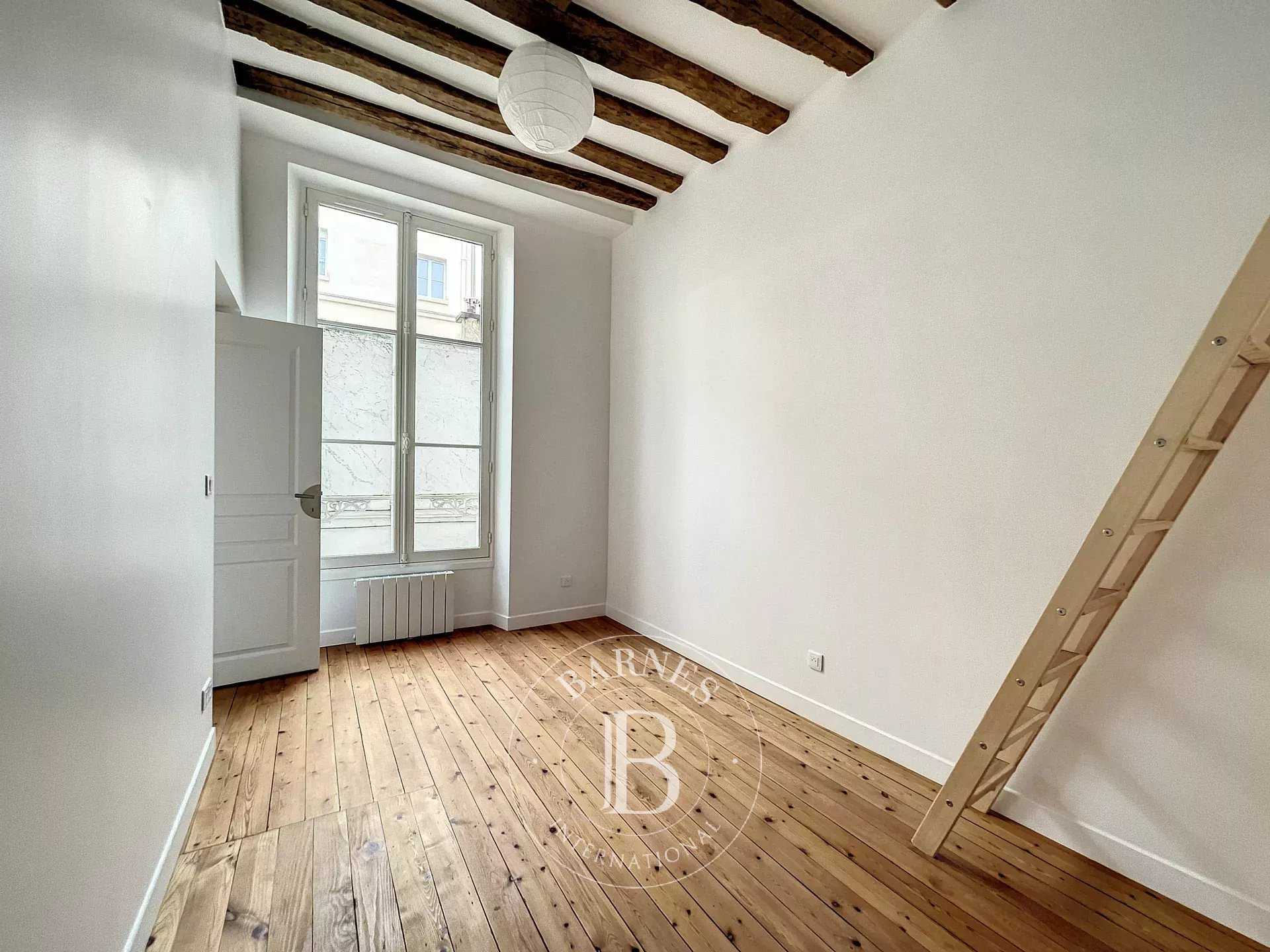 Versailles  - Appartement 3 Pièces 2 Chambres