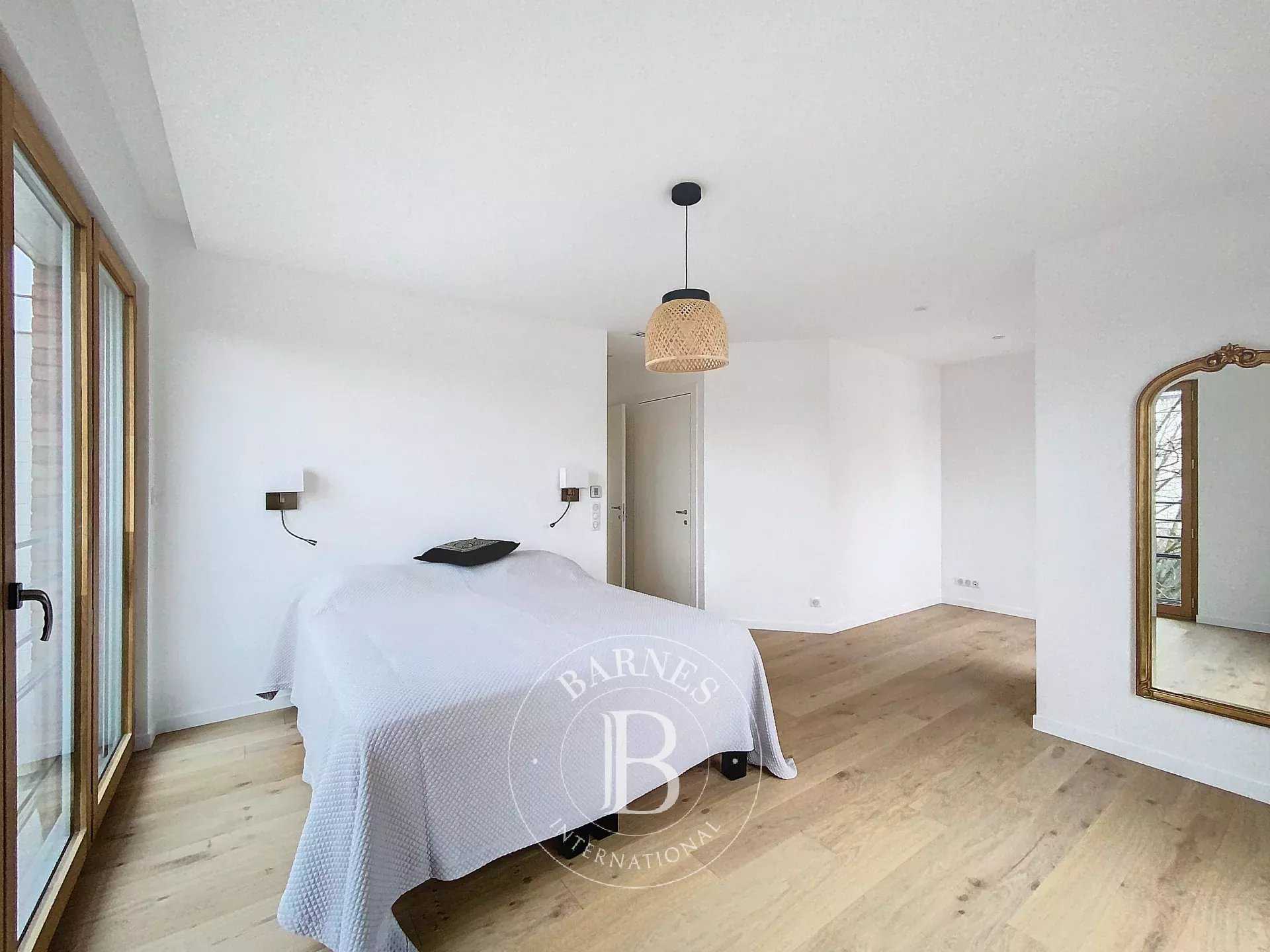 Le Vésinet  - Appartement 5 Pièces 3 Chambres