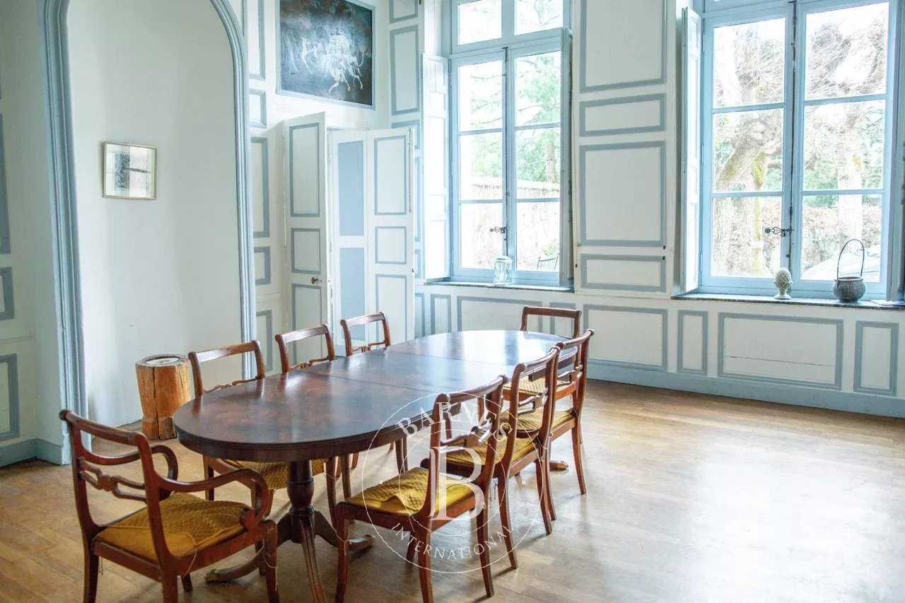 Versailles  - Apartment 5 Bedrooms