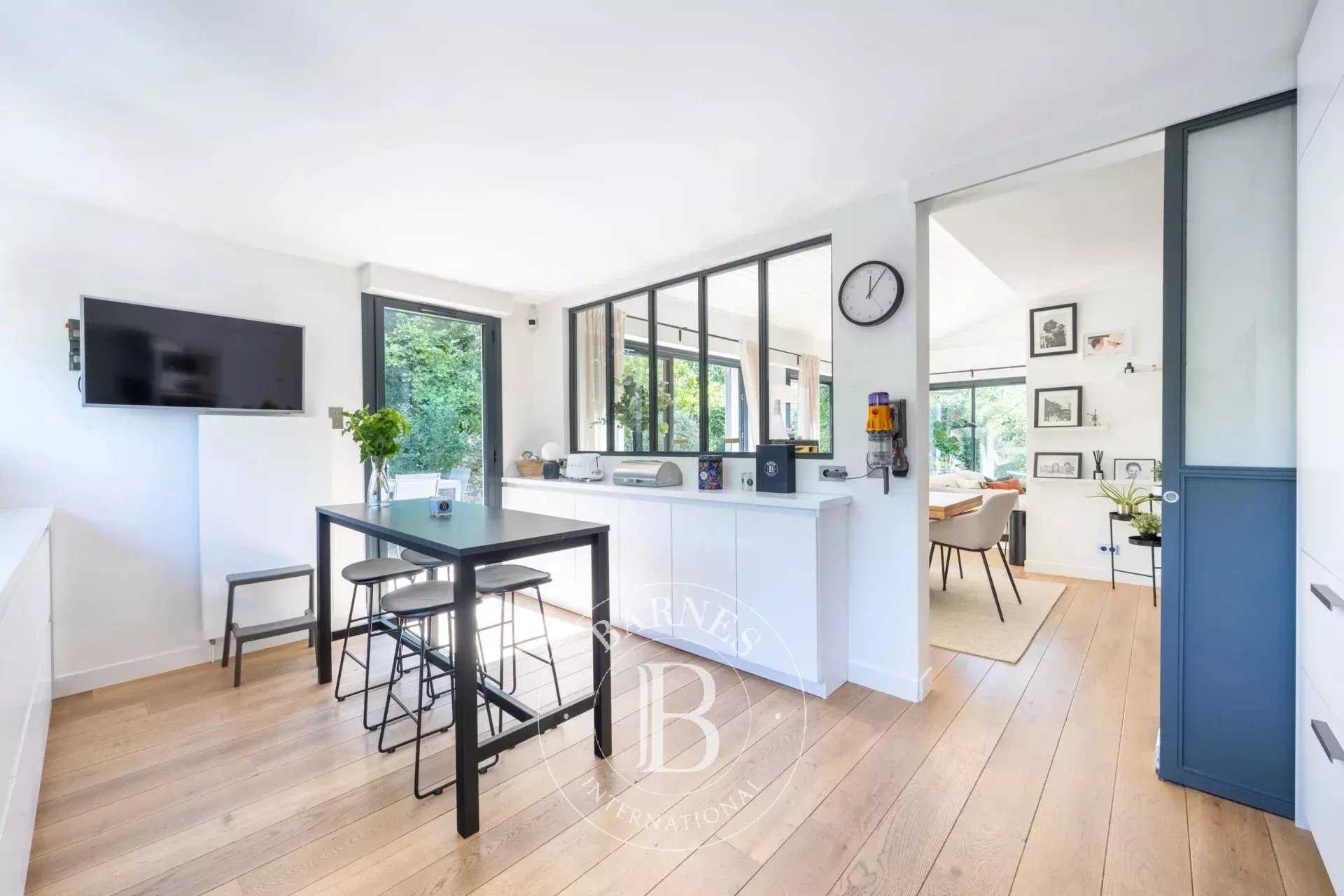La Celle-Saint-Cloud  - House 6 Bedrooms