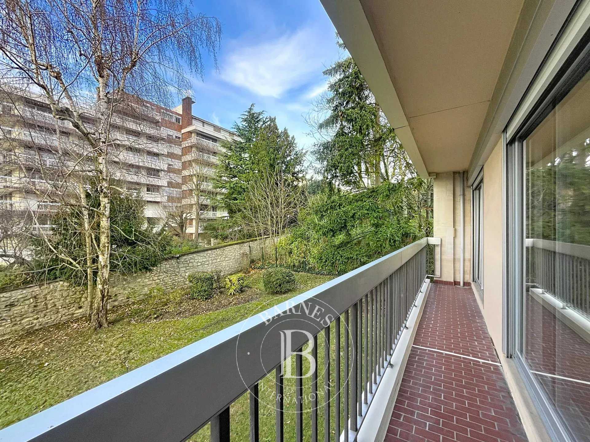 Saint-Germain-en-Laye  - Appartement 4 Pi&egrave;ces 3 Chambres