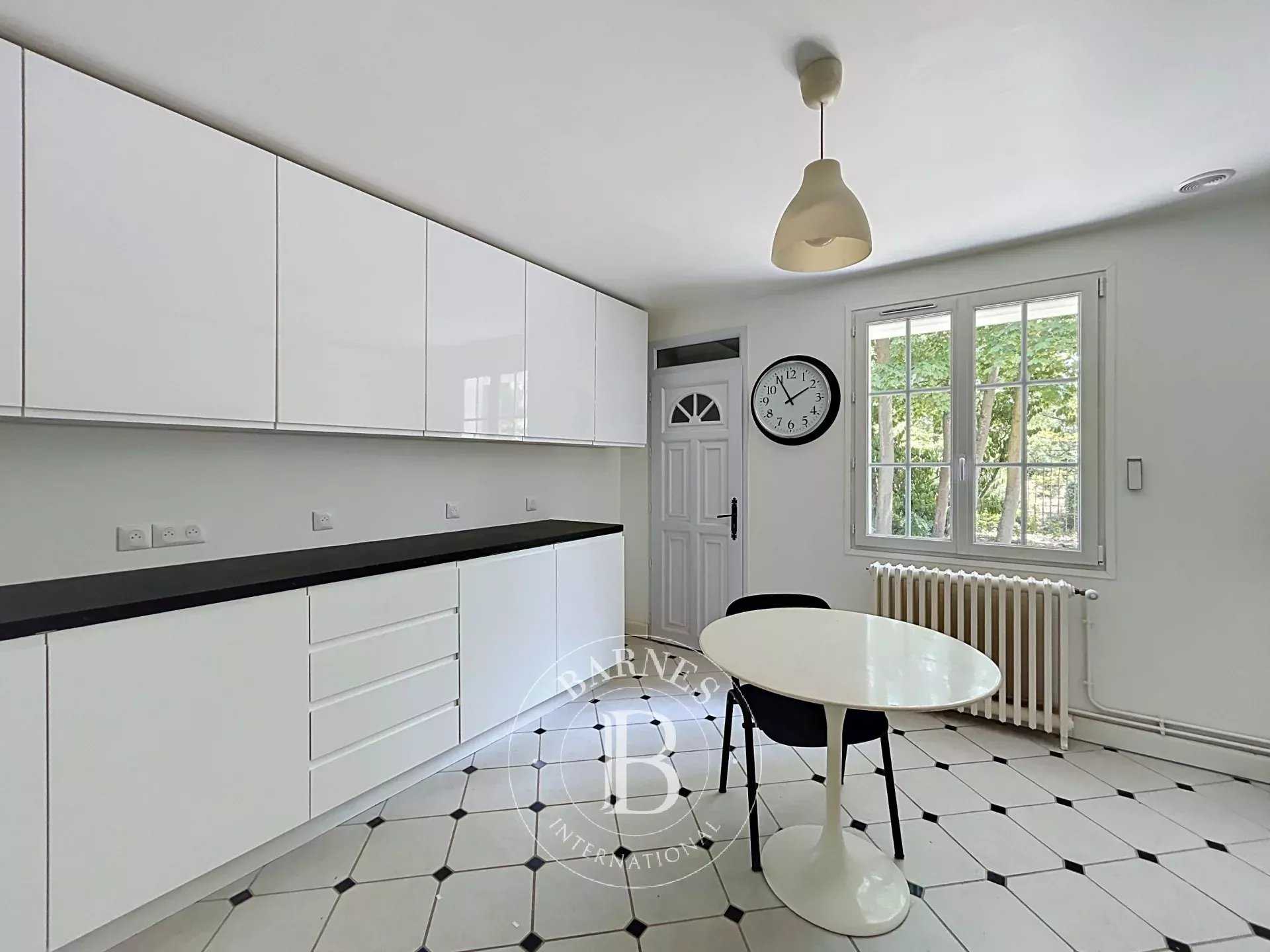 Le Vésinet  - Maison 9 Pi&egrave;ces 7 Chambres