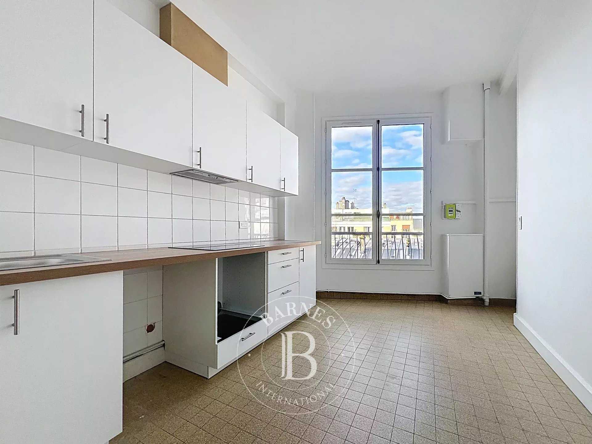 Versailles  - Appartement 4 Pi&egrave;ces 3 Chambres