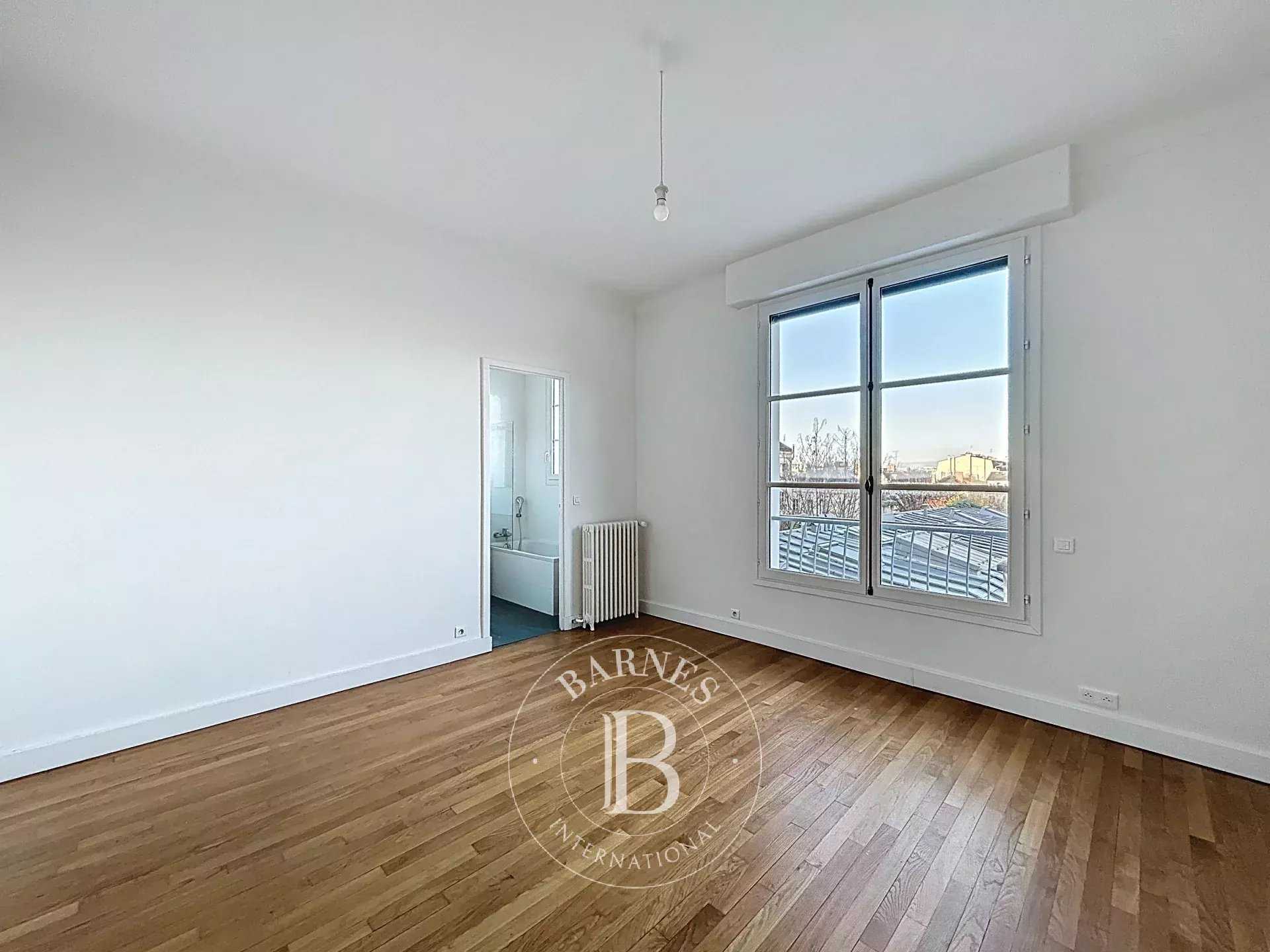 Versailles  - Apartment 3 Bedrooms