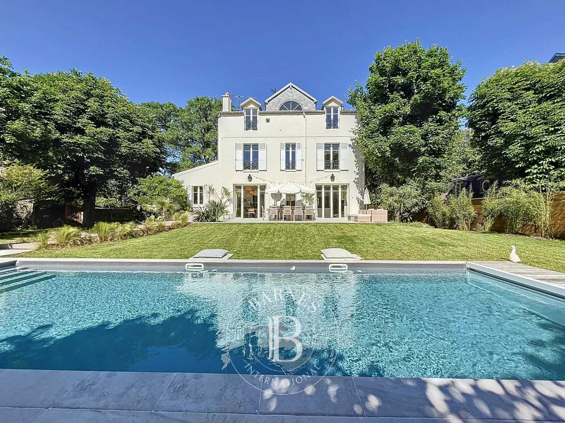 Maison Le Vésinet  -  ref 85942185 (picture 1)