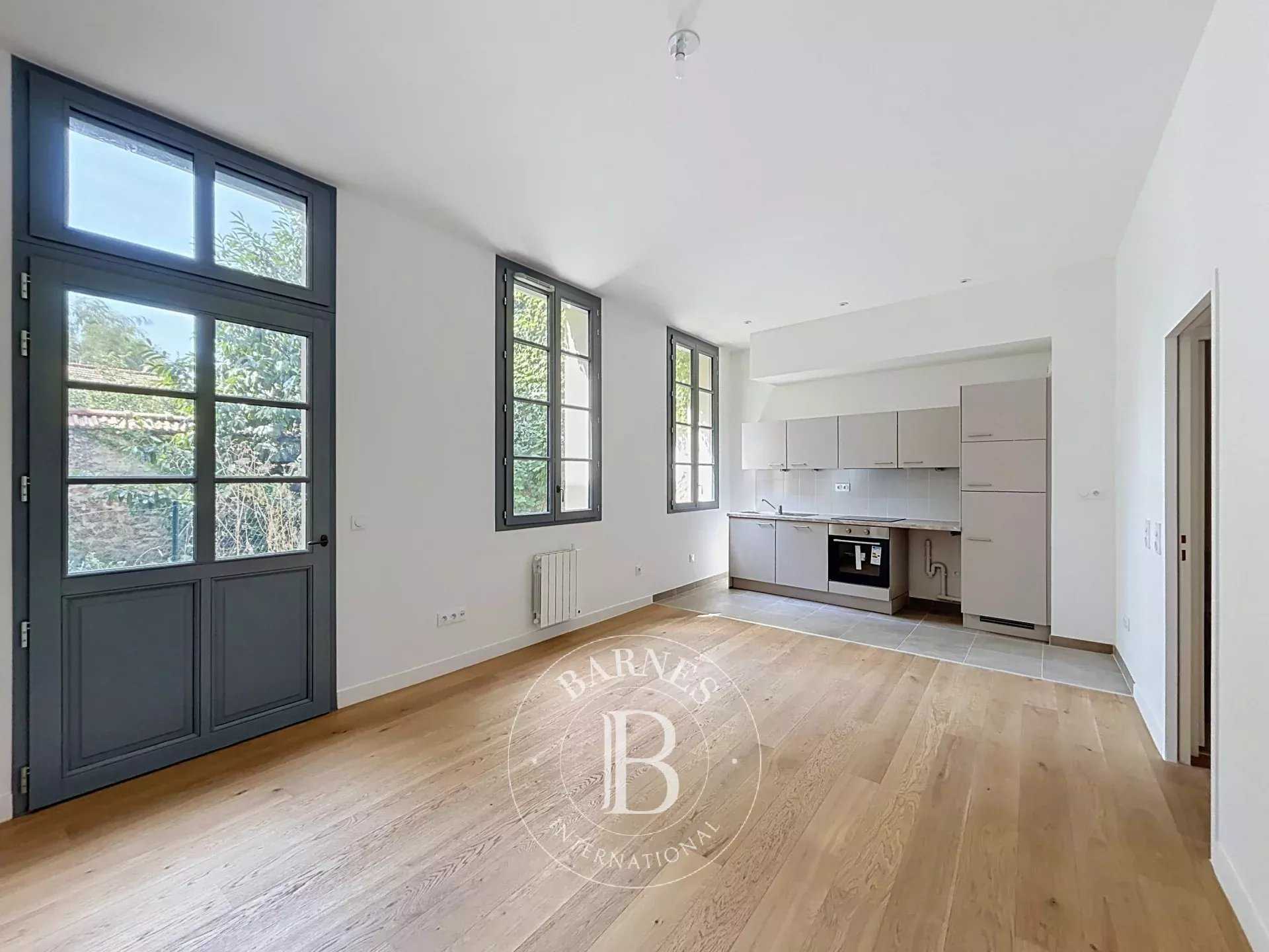 Appartement Versailles  -  ref 87231849 (picture 1)