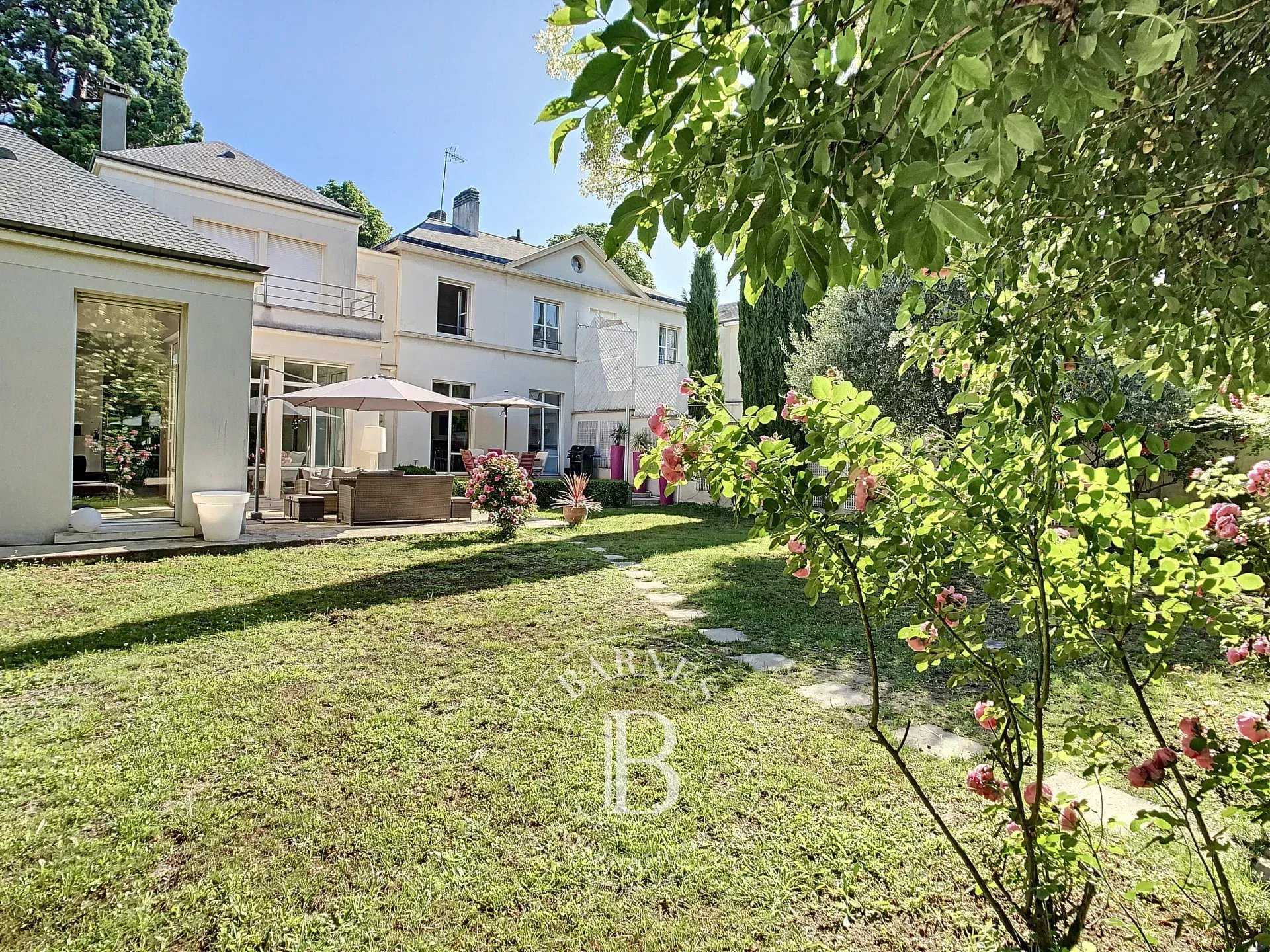 Casa Saint-Germain-en-Laye  -  ref 5681506 (picture 2)