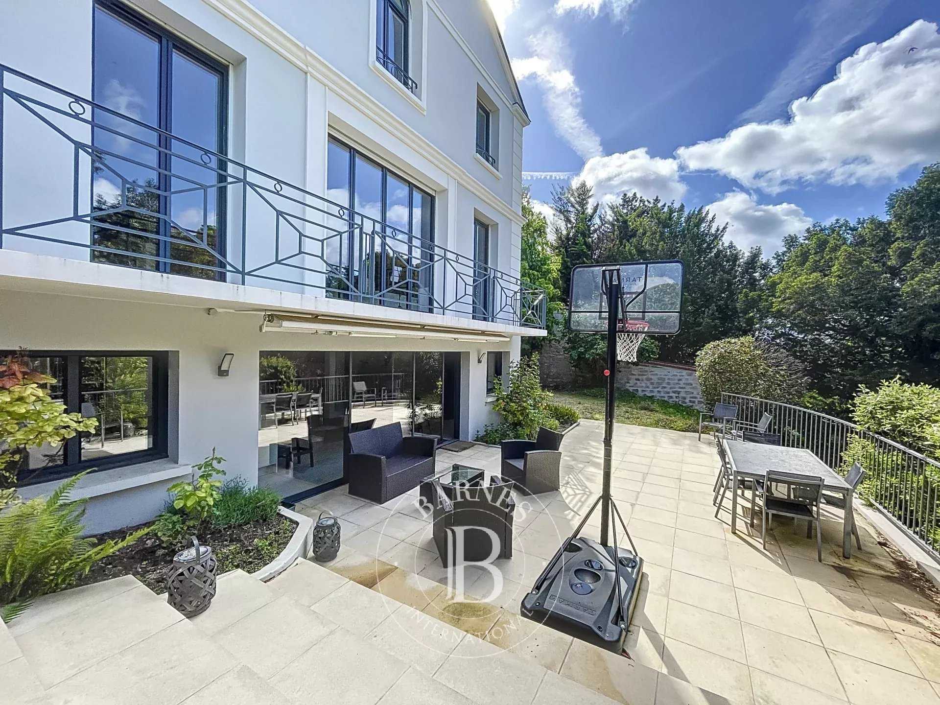 Maison Saint-Germain-en-Laye  -  ref 84674635 (picture 1)