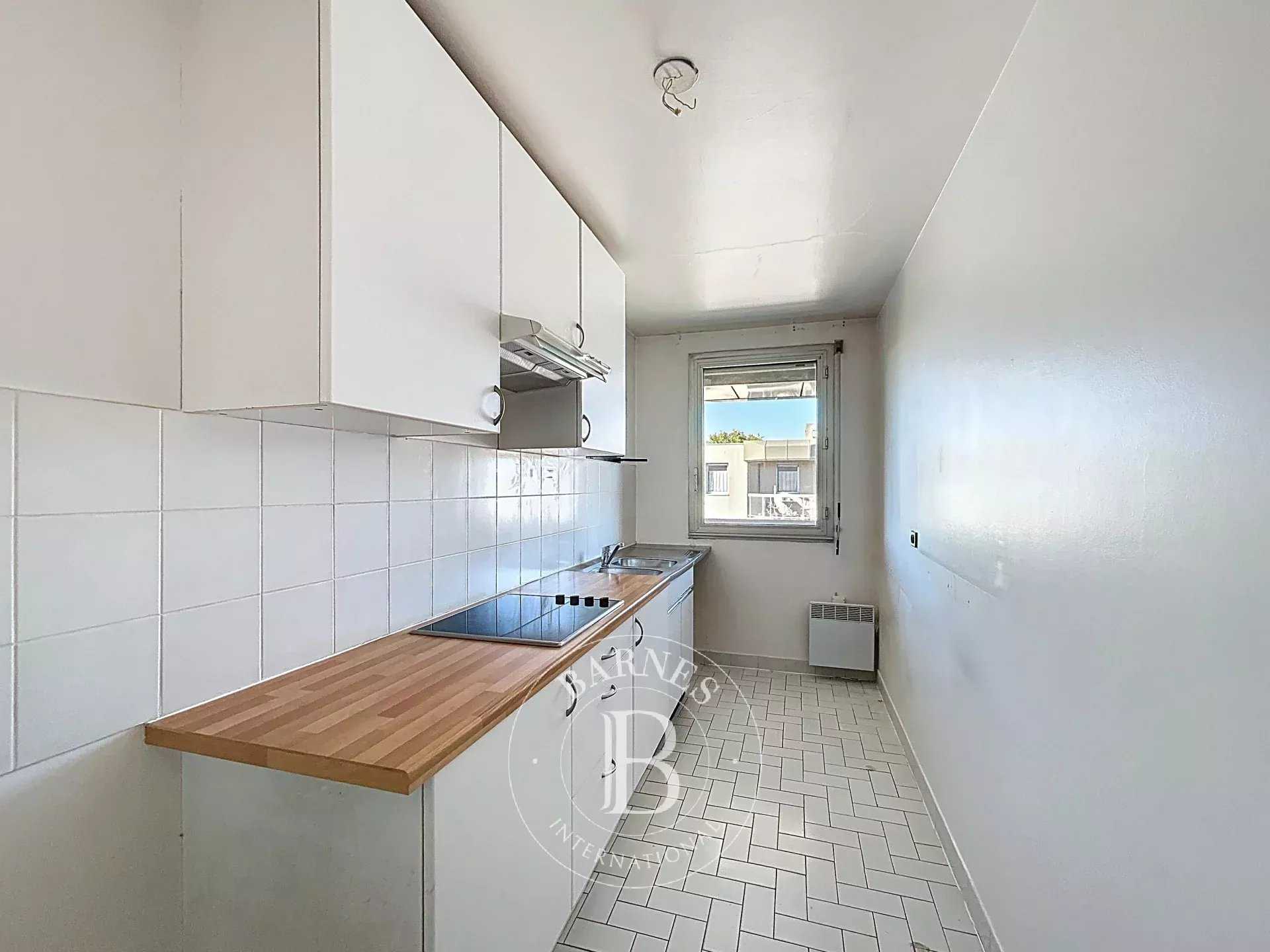 Appartement Saint-Germain-en-Laye  -  ref 86230255 (picture 2)