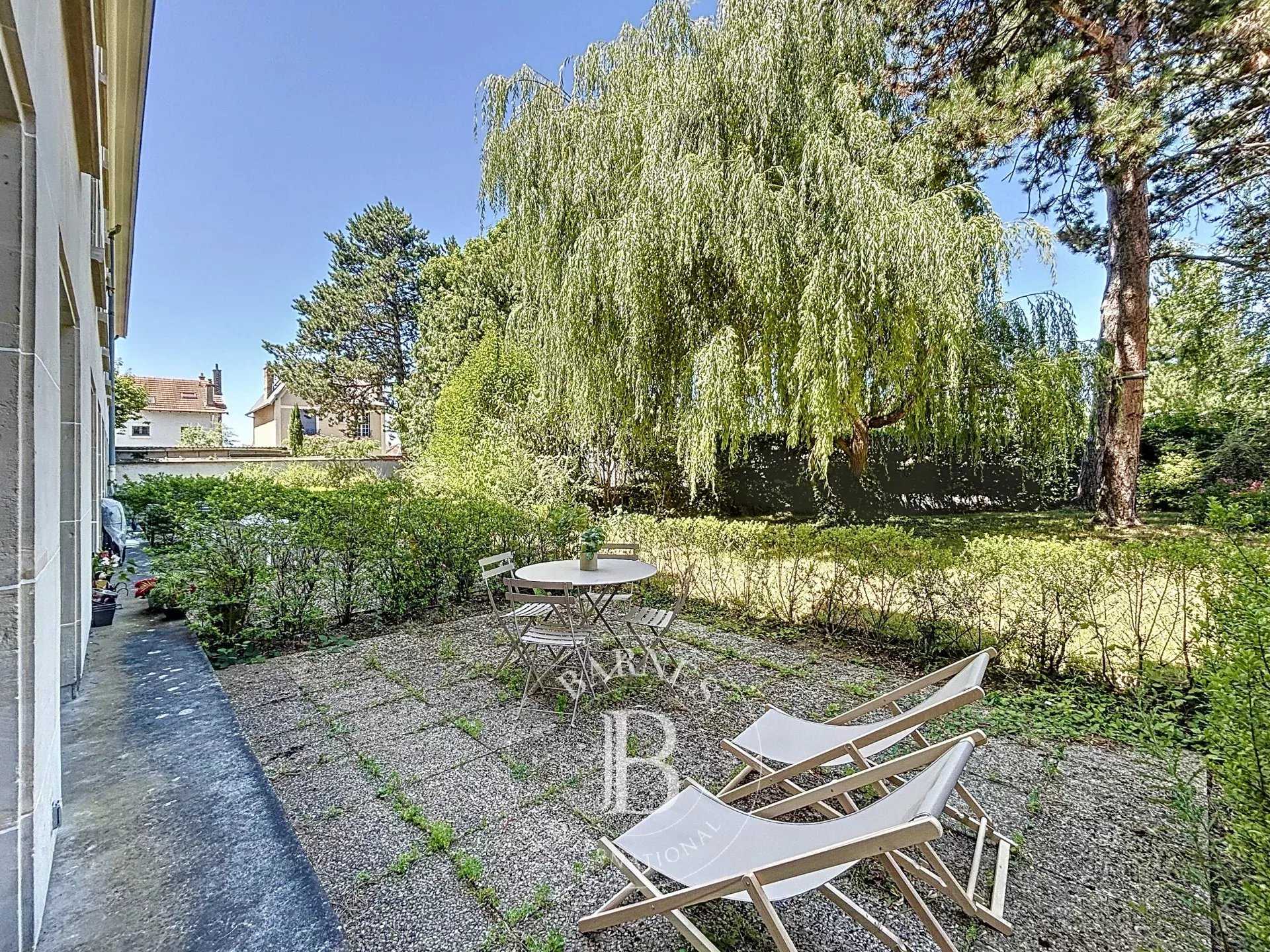 Appartement Versailles  -  ref 86081671 (picture 1)