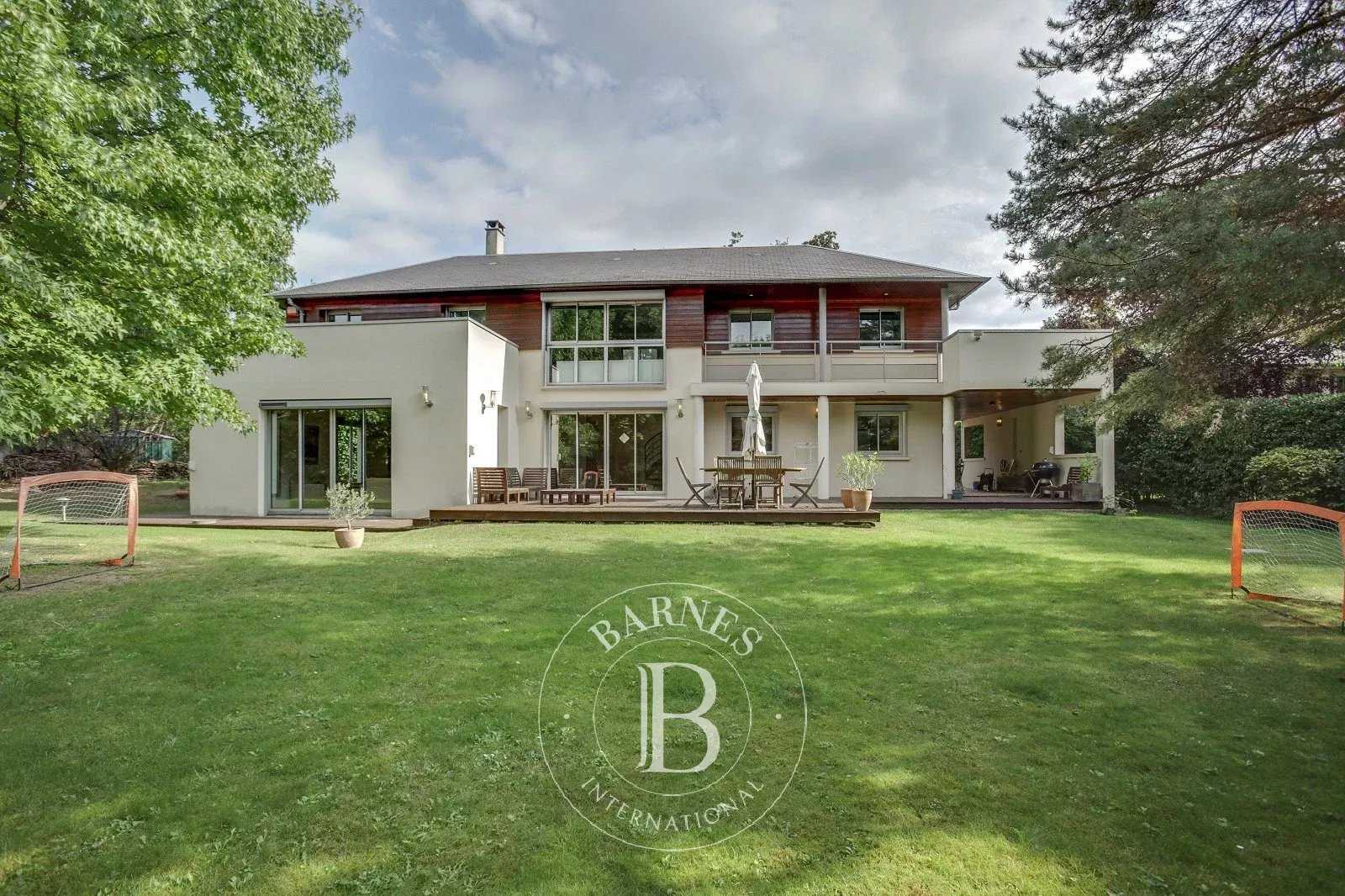 Maison Le Vésinet  -  ref 84234773 (picture 1)