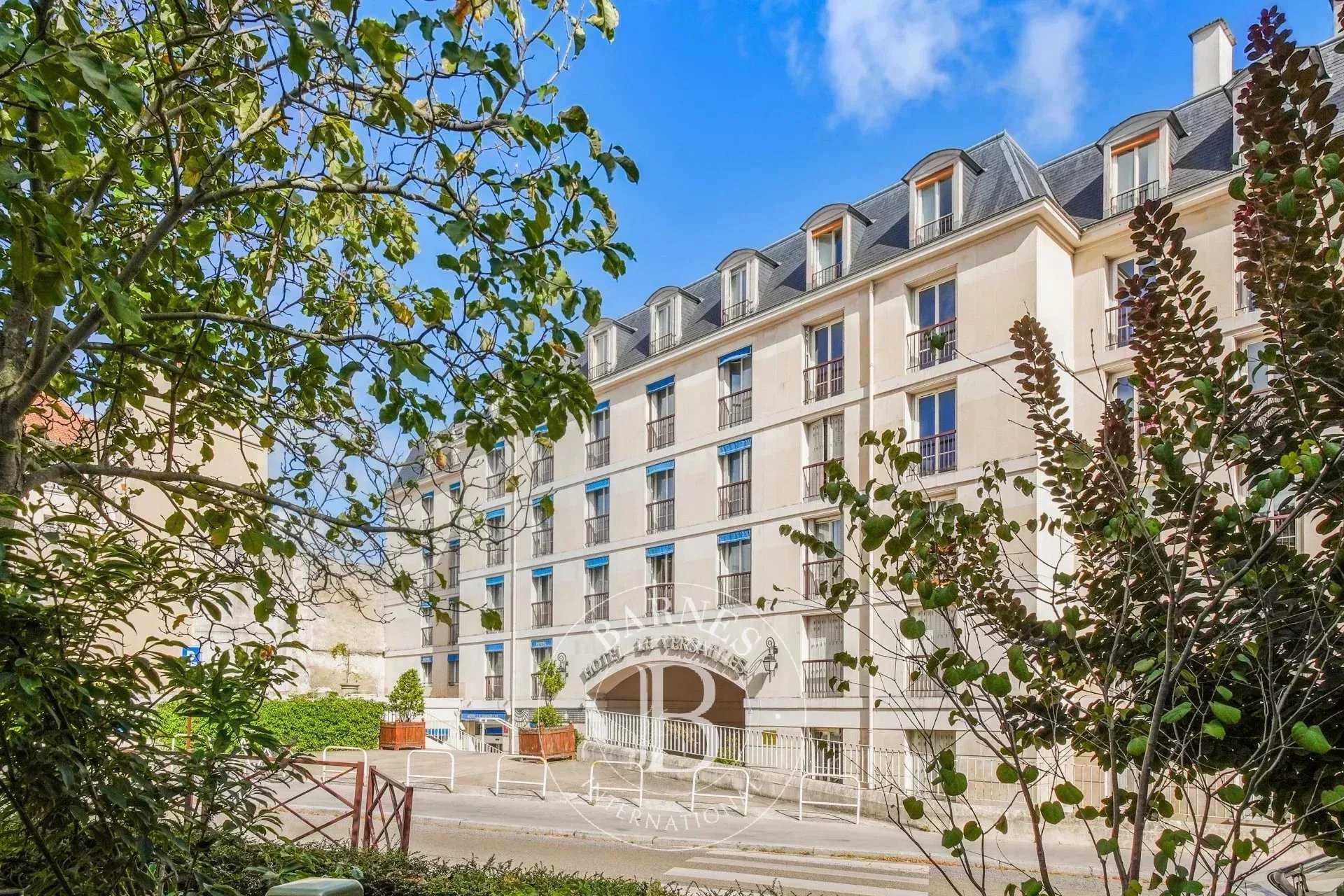 Appartement Versailles  -  ref 86406223 (picture 1)