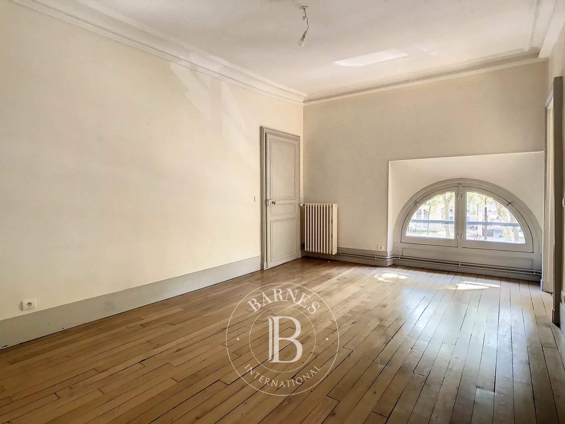 Versailles  - Apartment 5 Bedrooms - picture 19