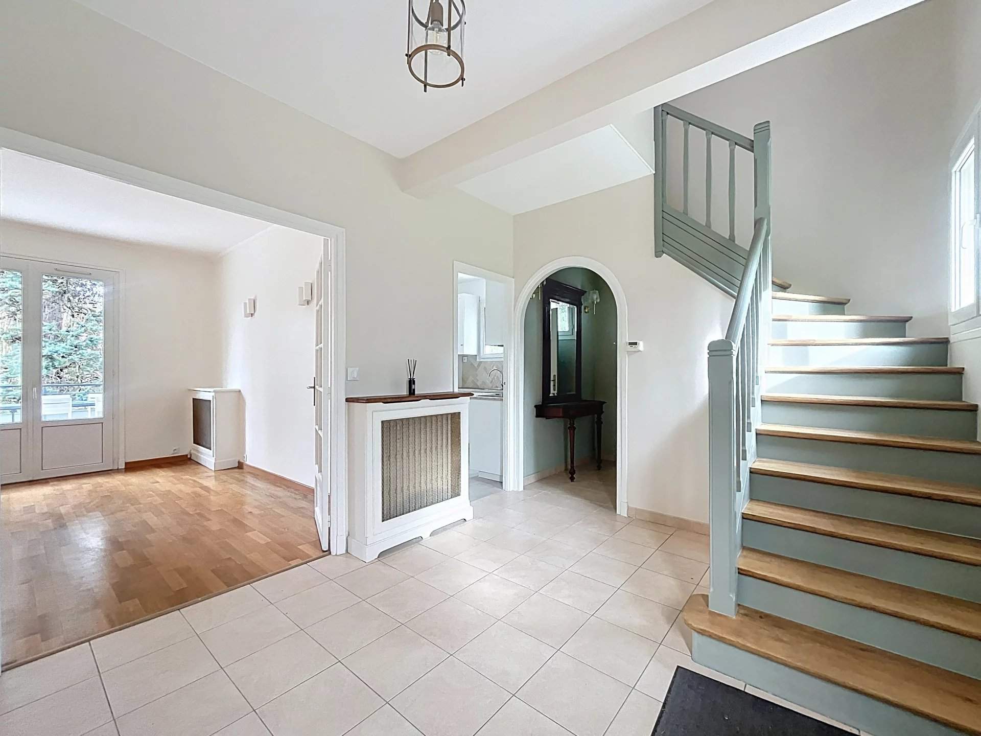 Marly-le-Roi  - Maison 5 Pi&egrave;ces 3 Chambres - picture 2