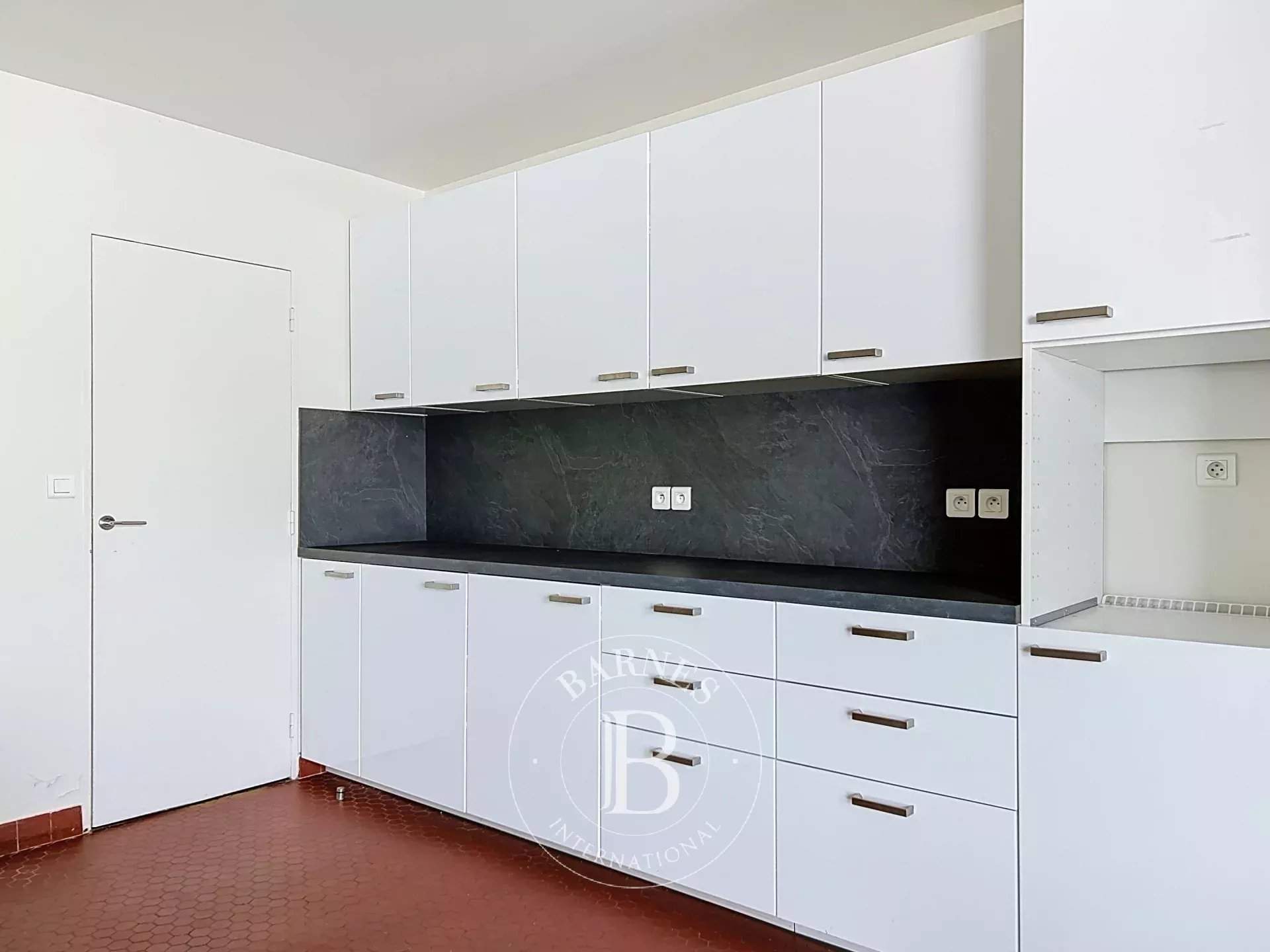 La Celle-Saint-Cloud  - Appartement 4 Pi&egrave;ces 3 Chambres - picture 2