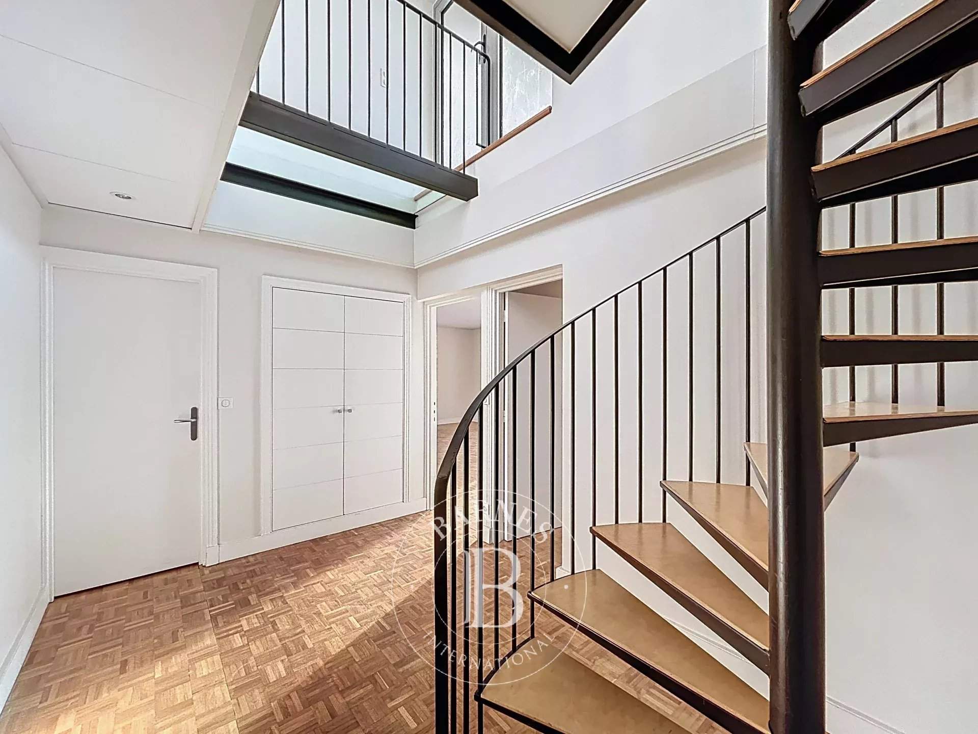 La Celle-Saint-Cloud  - Apartment 3 Bedrooms - picture 1