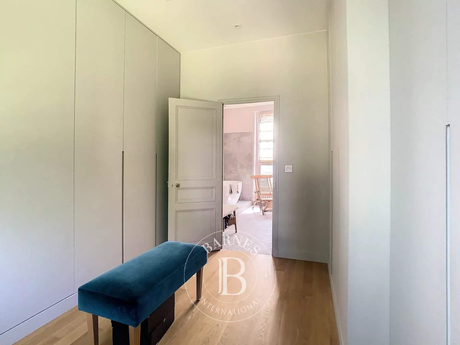 Saint-Germain-en-Laye  - Maison 8 Pi&egrave;ces 5 Chambres - picture 20