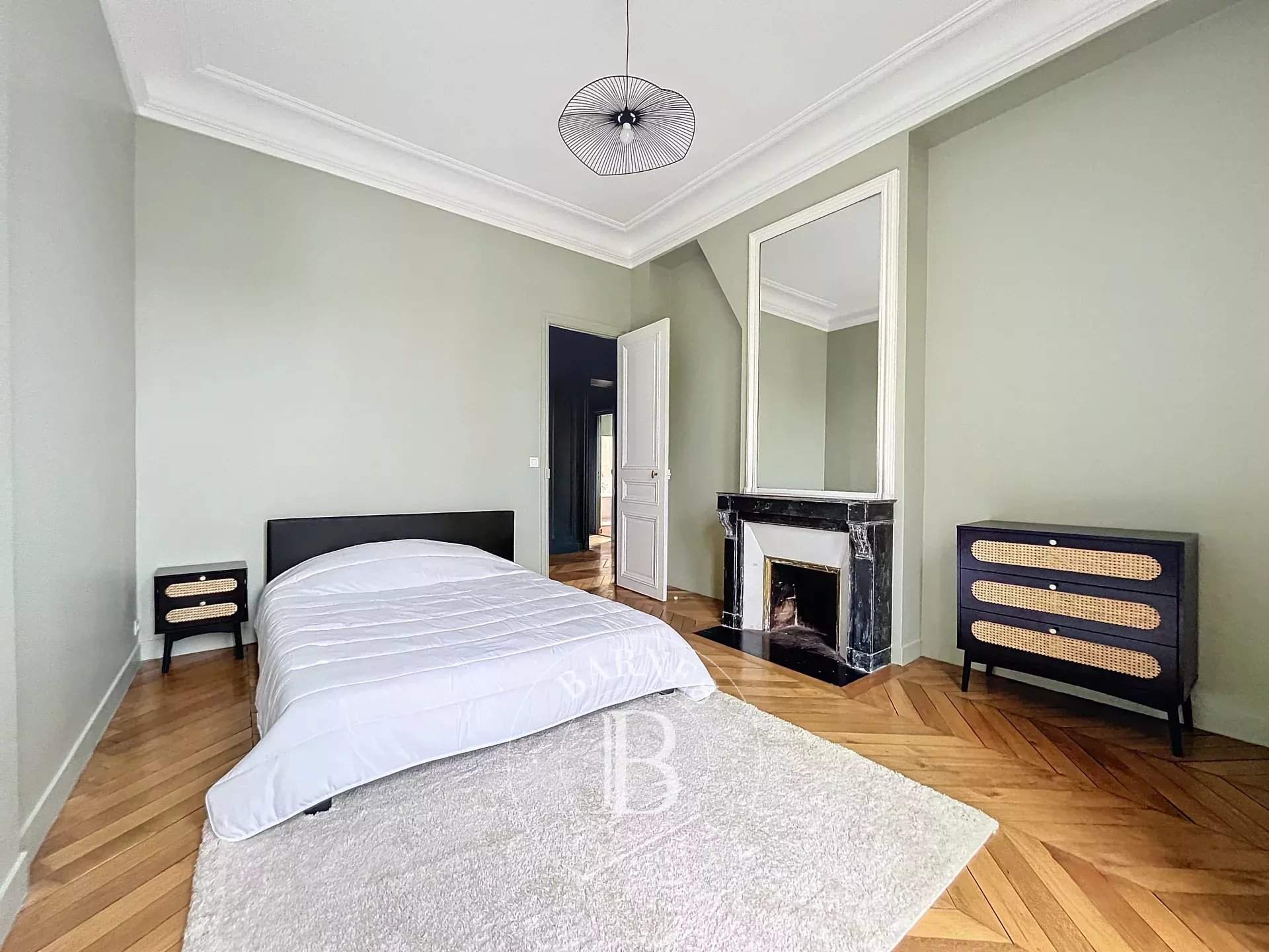 Louveciennes  - Apartment 3 Bedrooms - picture 9