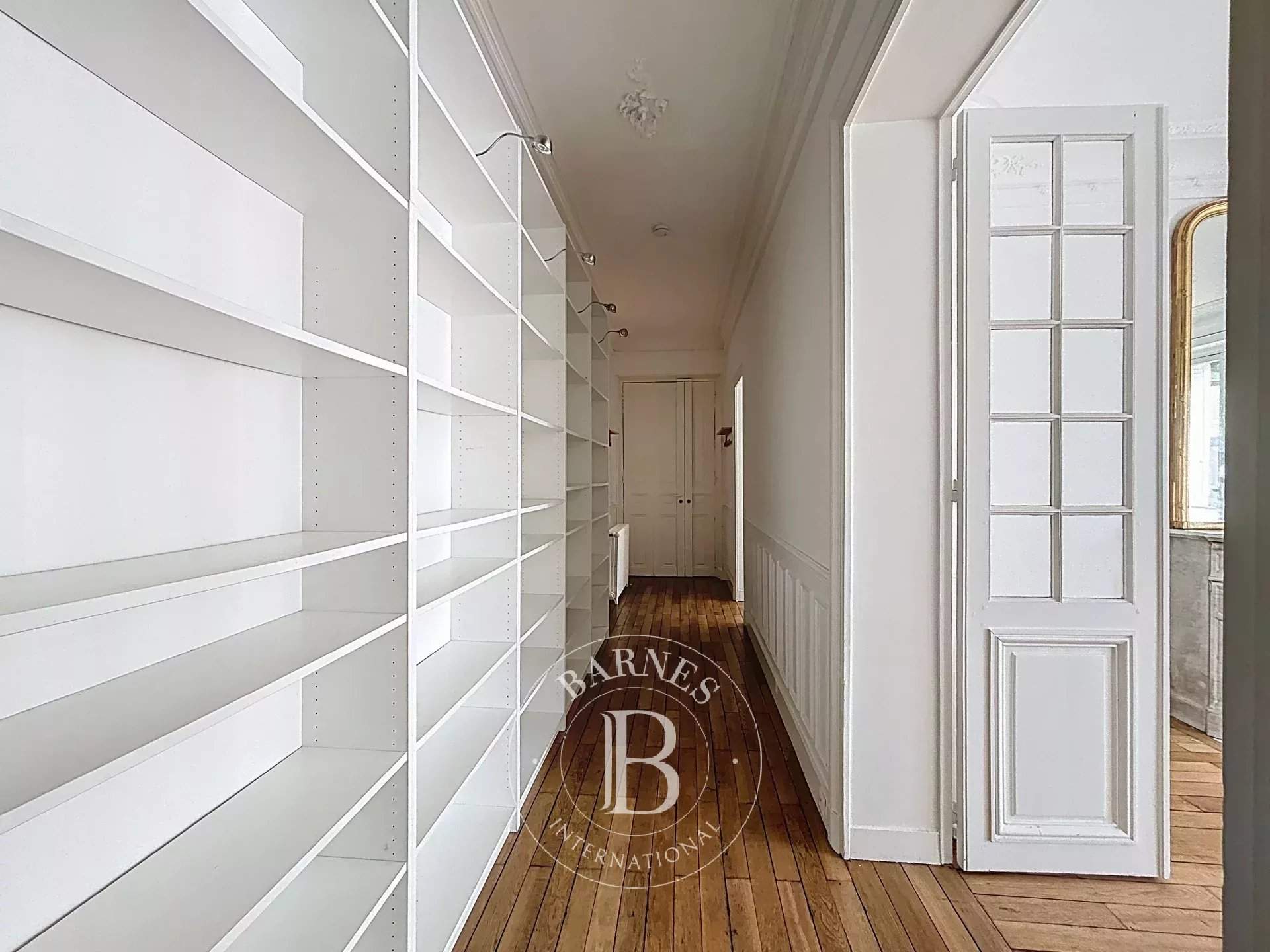 Versailles  - Apartment 3 Bedrooms - picture 4