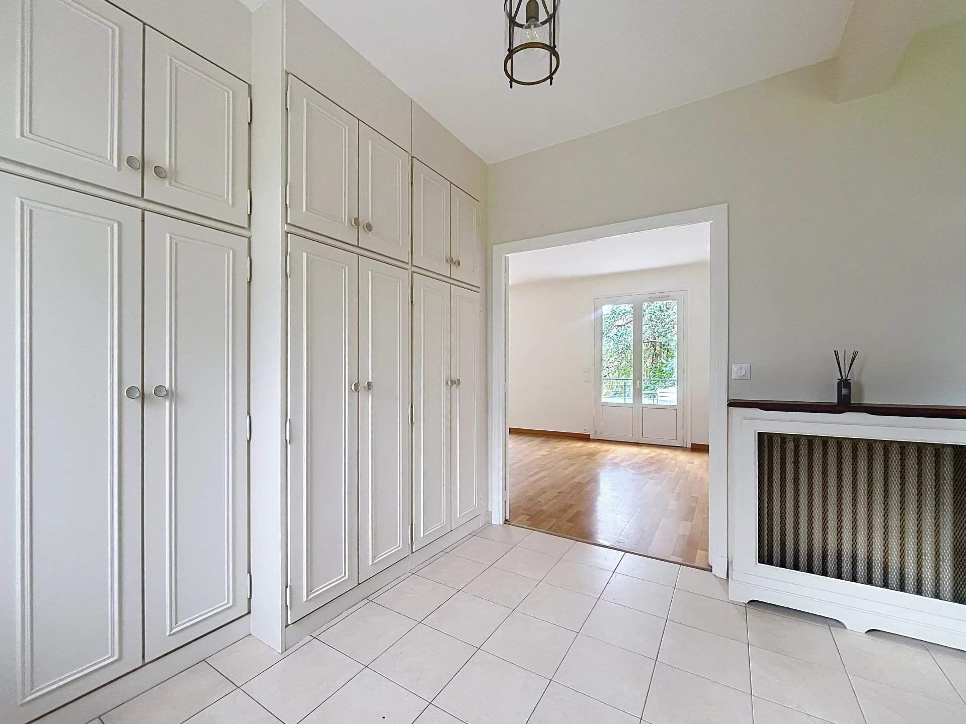 Marly-le-Roi  - Maison 5 Pi&egrave;ces 3 Chambres - picture 10