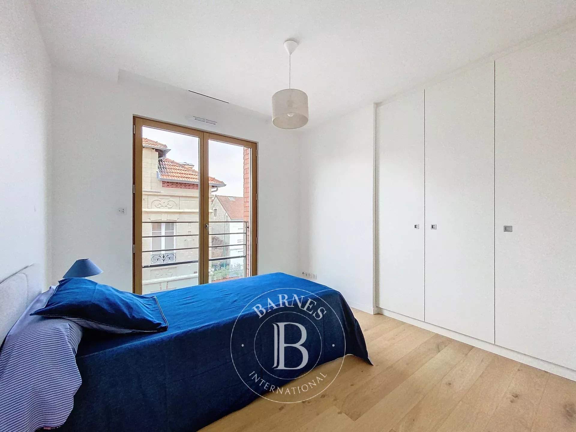 Le Vésinet  - Appartement 5 Pièces 3 Chambres - picture 10