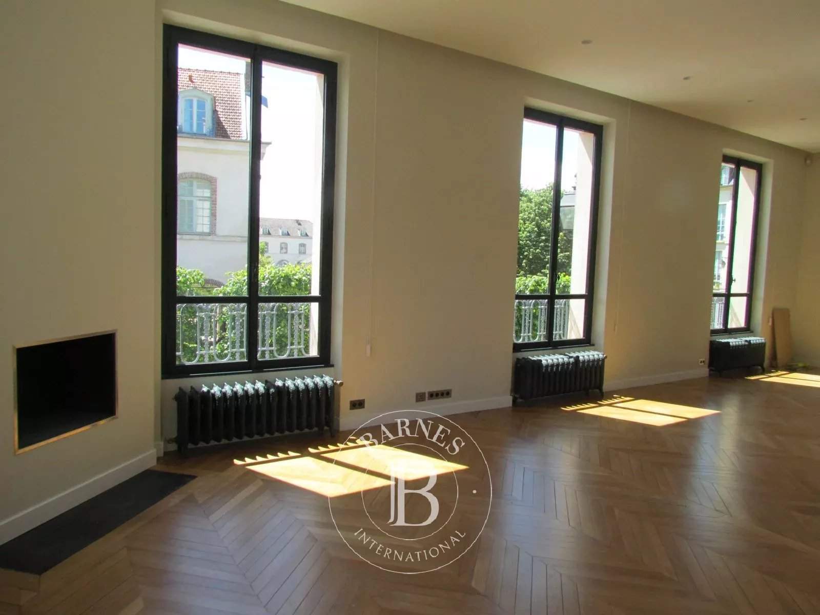 Saint-Germain-en-Laye  - Appartement 5 Pi&egrave;ces 3 Chambres - picture 8
