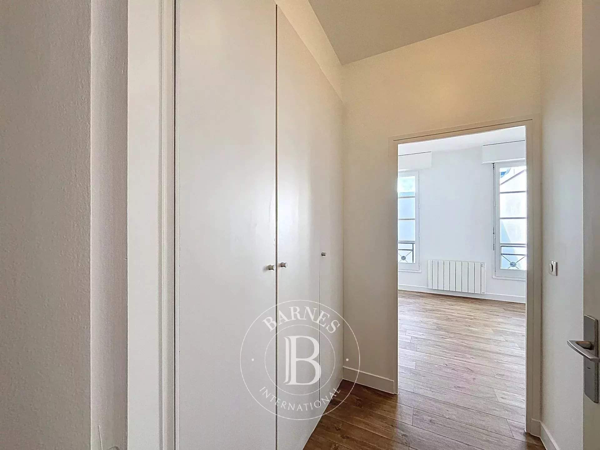 Versailles  - Appartement 6 Pièces 5 Chambres - picture 11