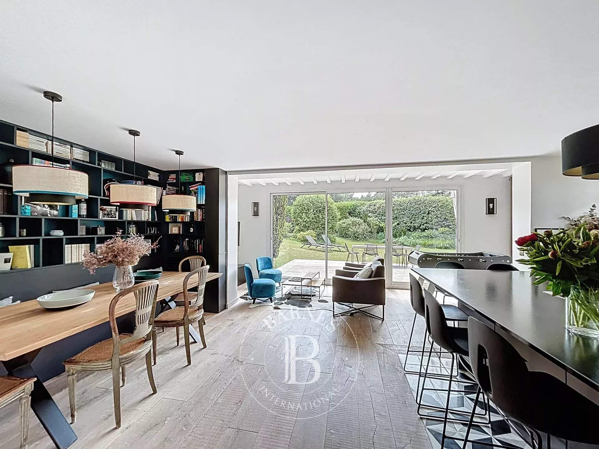 Saint-Germain-en-Laye  - House 5 Bedrooms - picture 2
