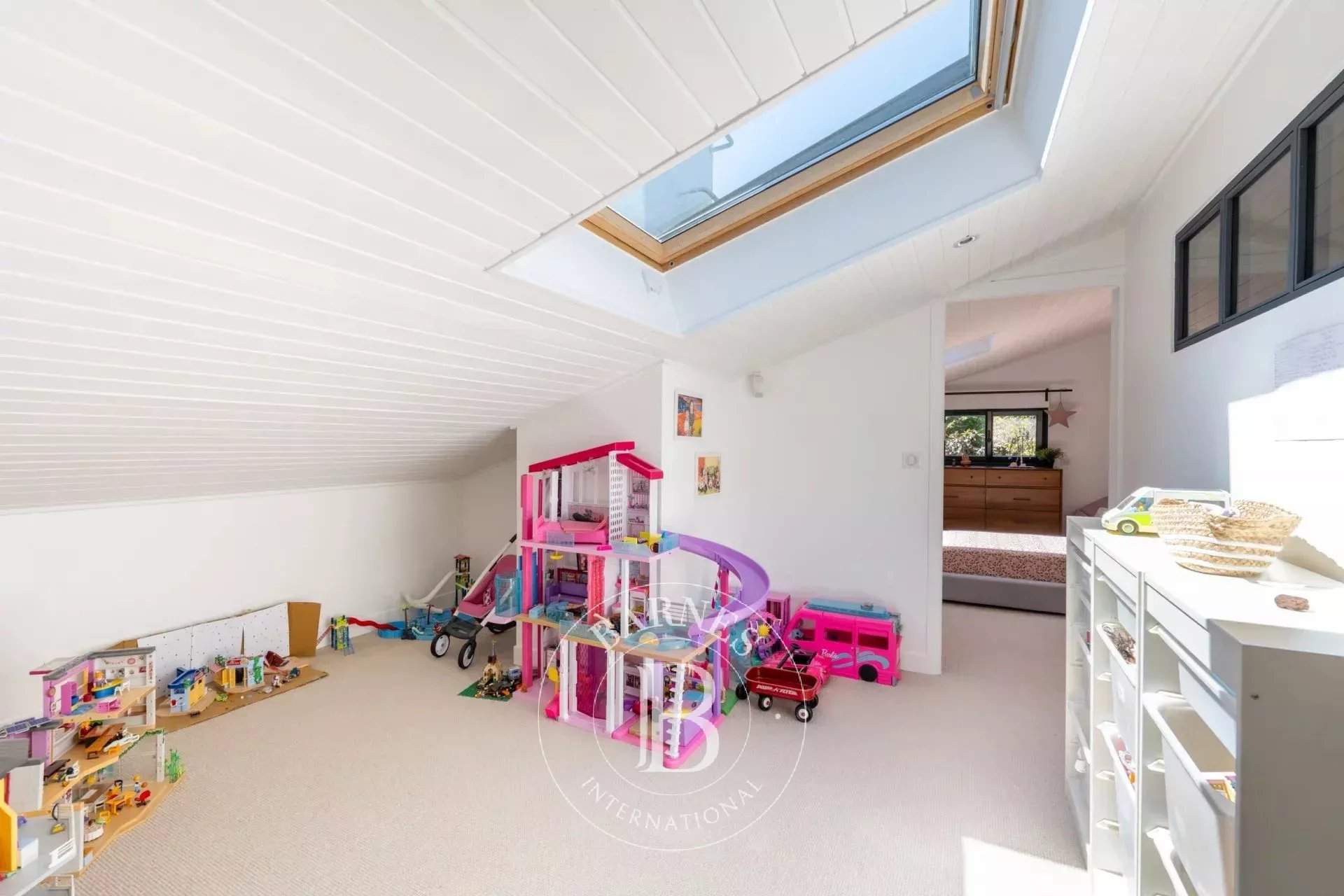 La Celle-Saint-Cloud  - House 6 Bedrooms - picture 10