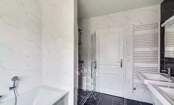 La Celle-Saint-Cloud  - Maison 7 Pi&egrave;ces 6 Chambres - picture 4