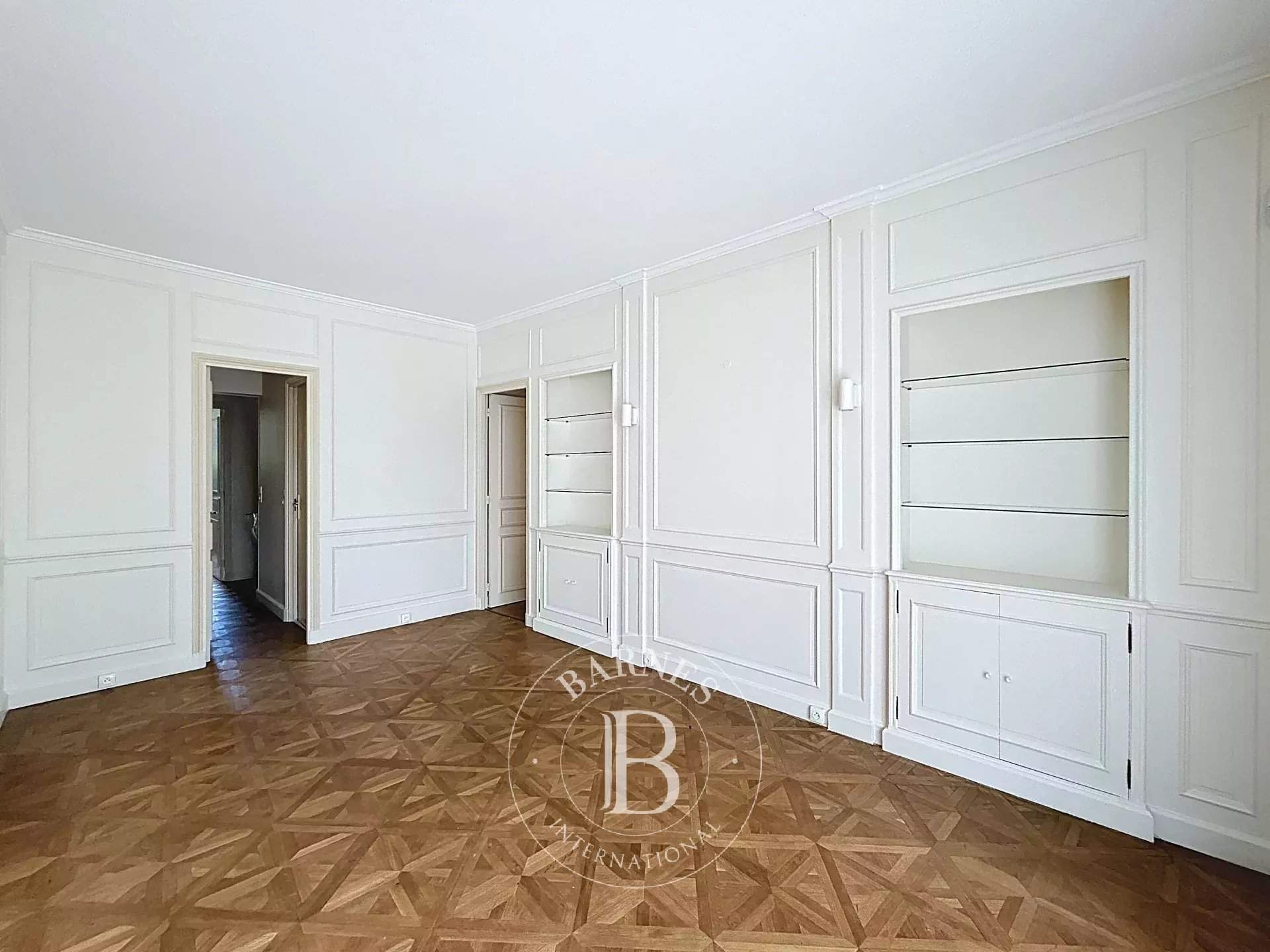 Saint-Germain-en-Laye  - Appartement 6 Pièces 4 Chambres - picture 12
