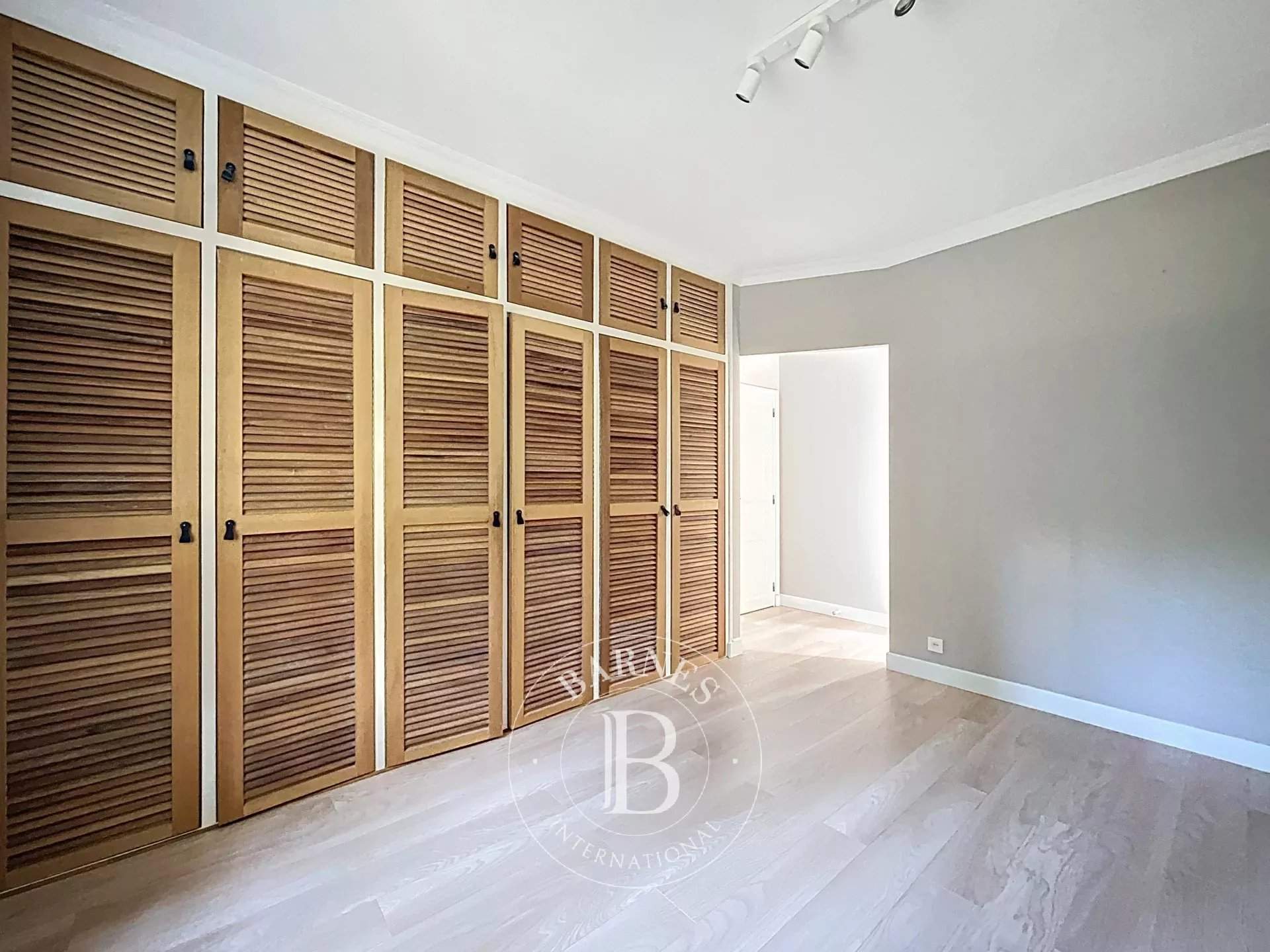 Chambourcy  - House 5 Bedrooms - picture 17