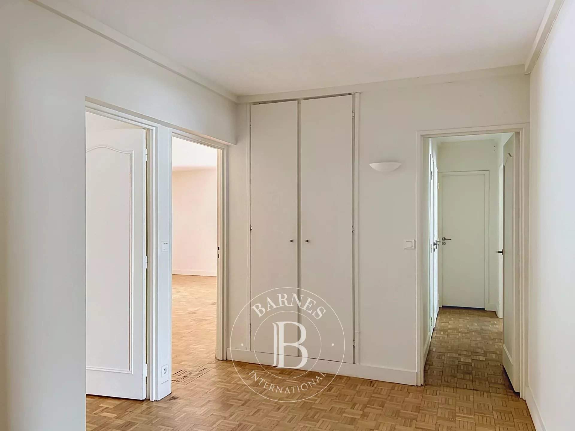 La Celle-Saint-Cloud  - Appartement 4 Pi&egrave;ces 3 Chambres - picture 10