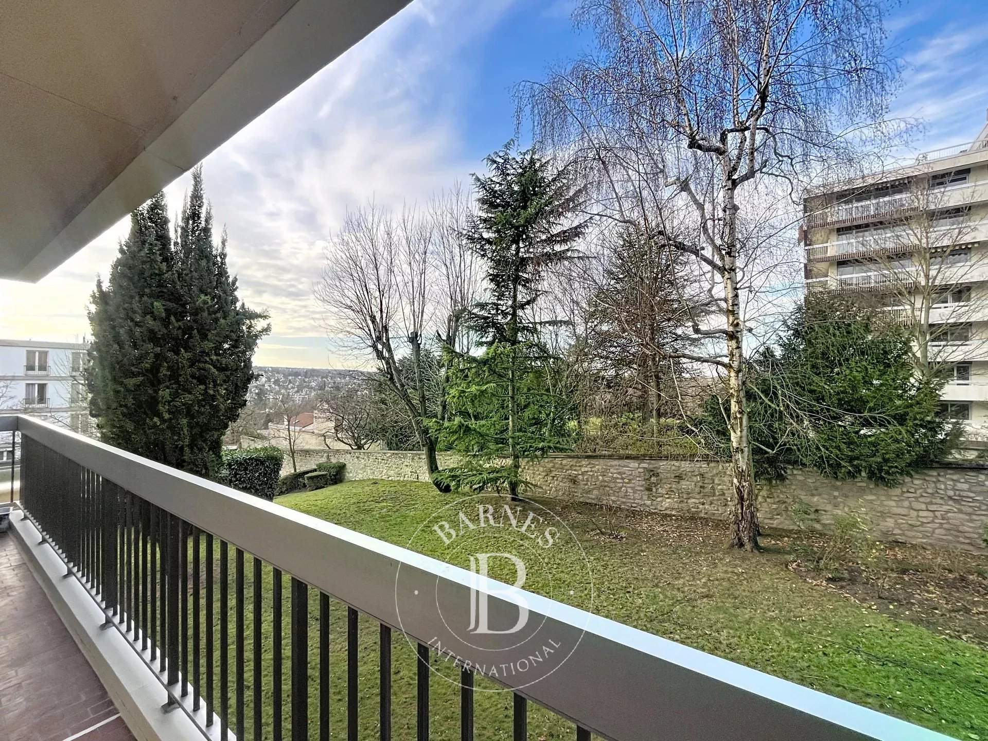 Saint-Germain-en-Laye  - Appartement 4 Pi&egrave;ces 3 Chambres - picture 3