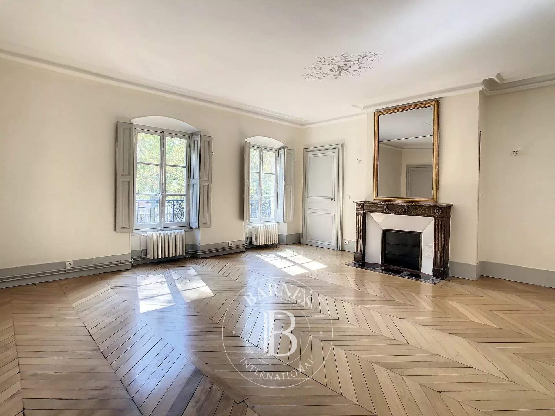 Versailles  - Apartment 5 Bedrooms - picture 2