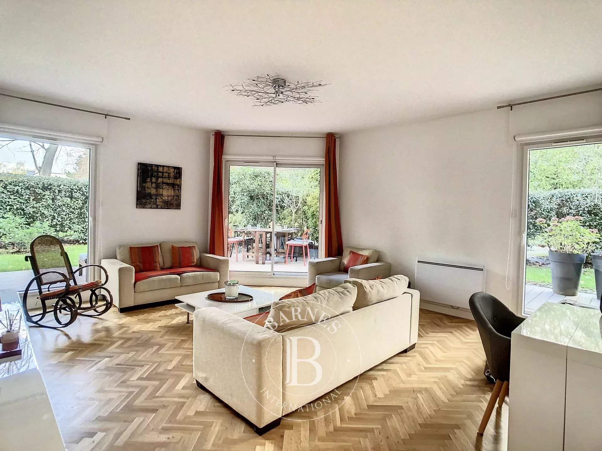 Saint-Germain-en-Laye  - Appartement 5 Pièces 4 Chambres - picture 8