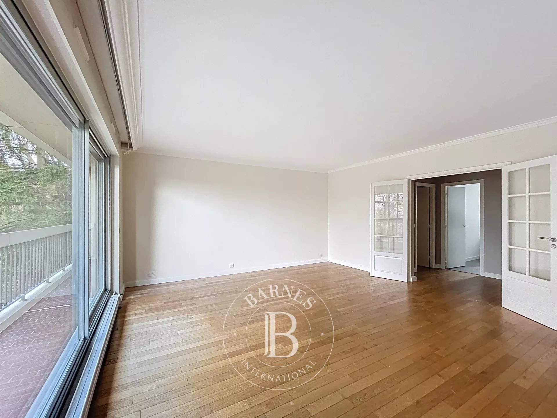 Saint-Germain-en-Laye  - Appartement 4 Pi&egrave;ces 3 Chambres - picture 2