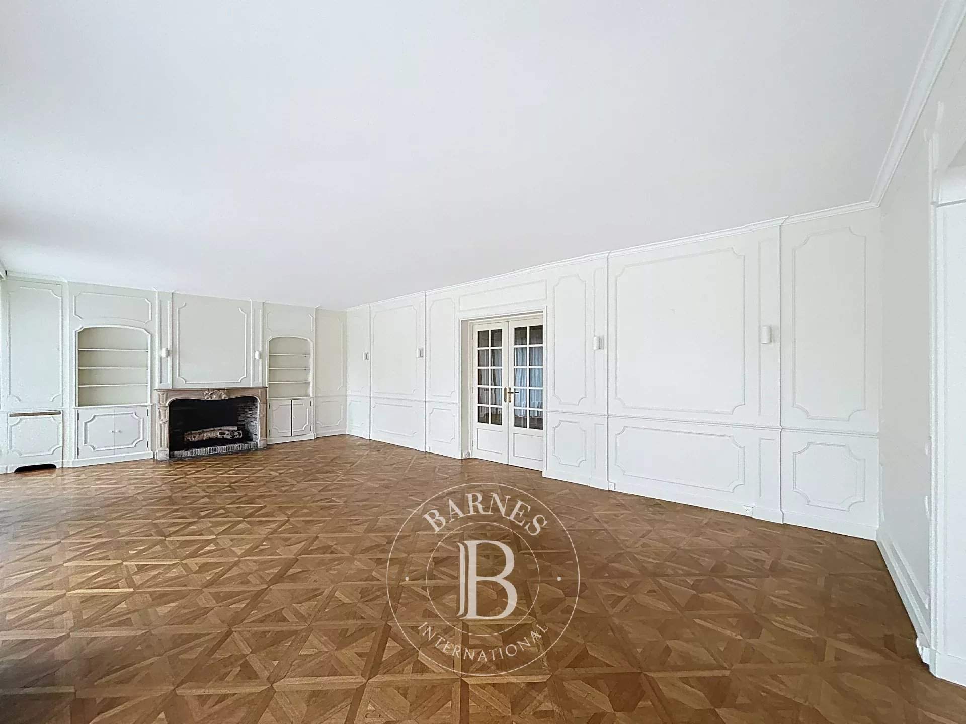 Saint-Germain-en-Laye  - Appartement 6 Pièces 4 Chambres - picture 10