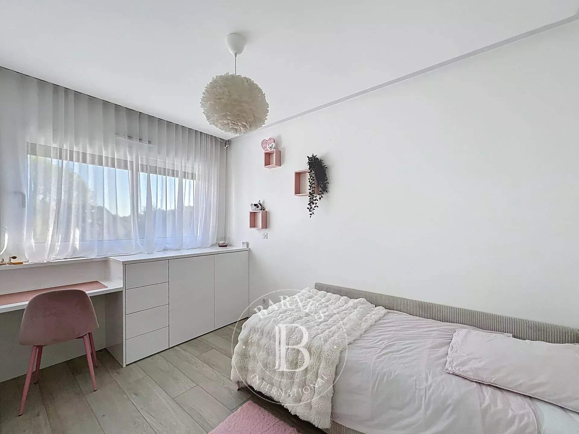 Mareil-Marly  - Maison 5 Pi&egrave;ces 4 Chambres - picture 9