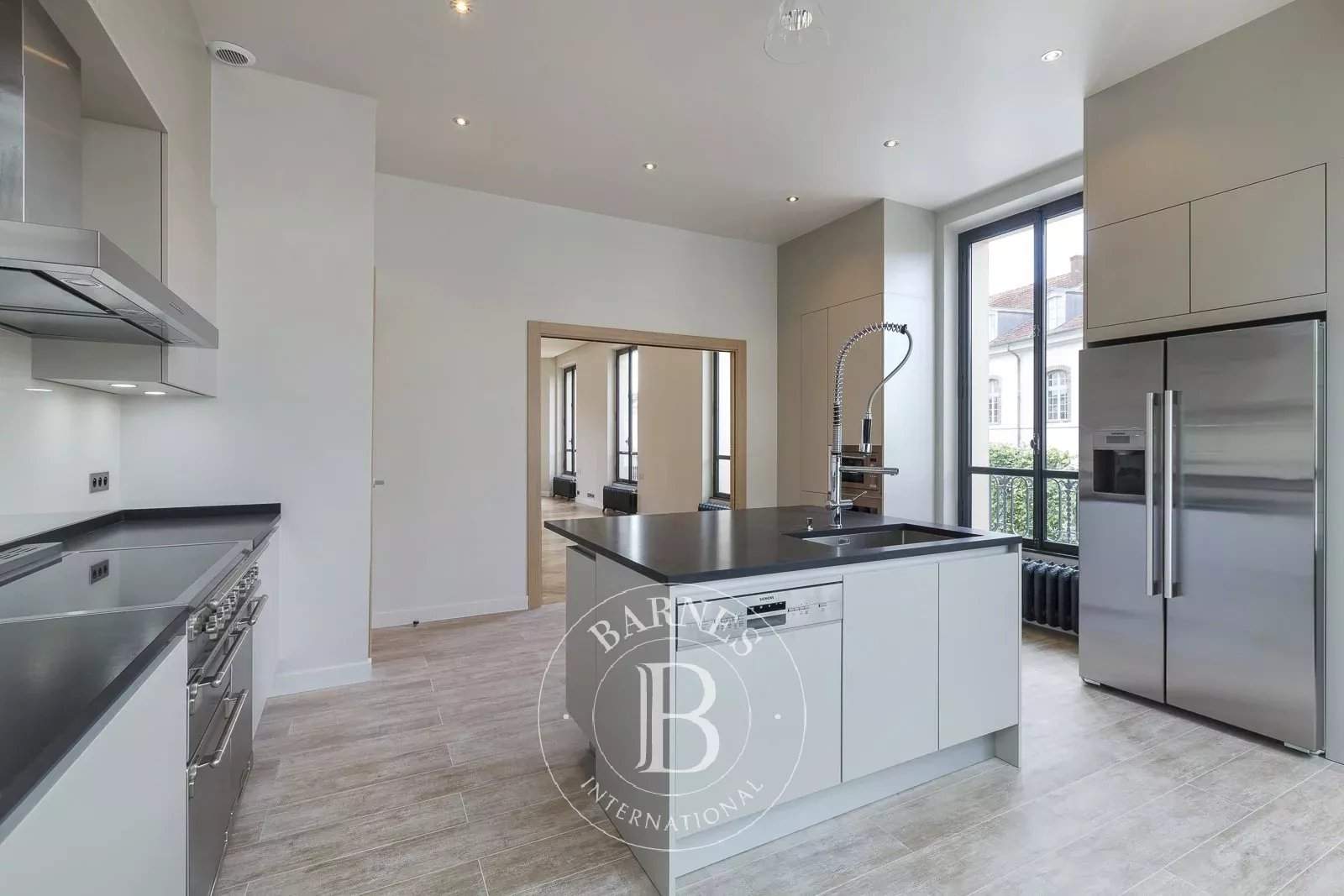 Saint-Germain-en-Laye  - Appartement 5 Pi&egrave;ces 3 Chambres - picture 12