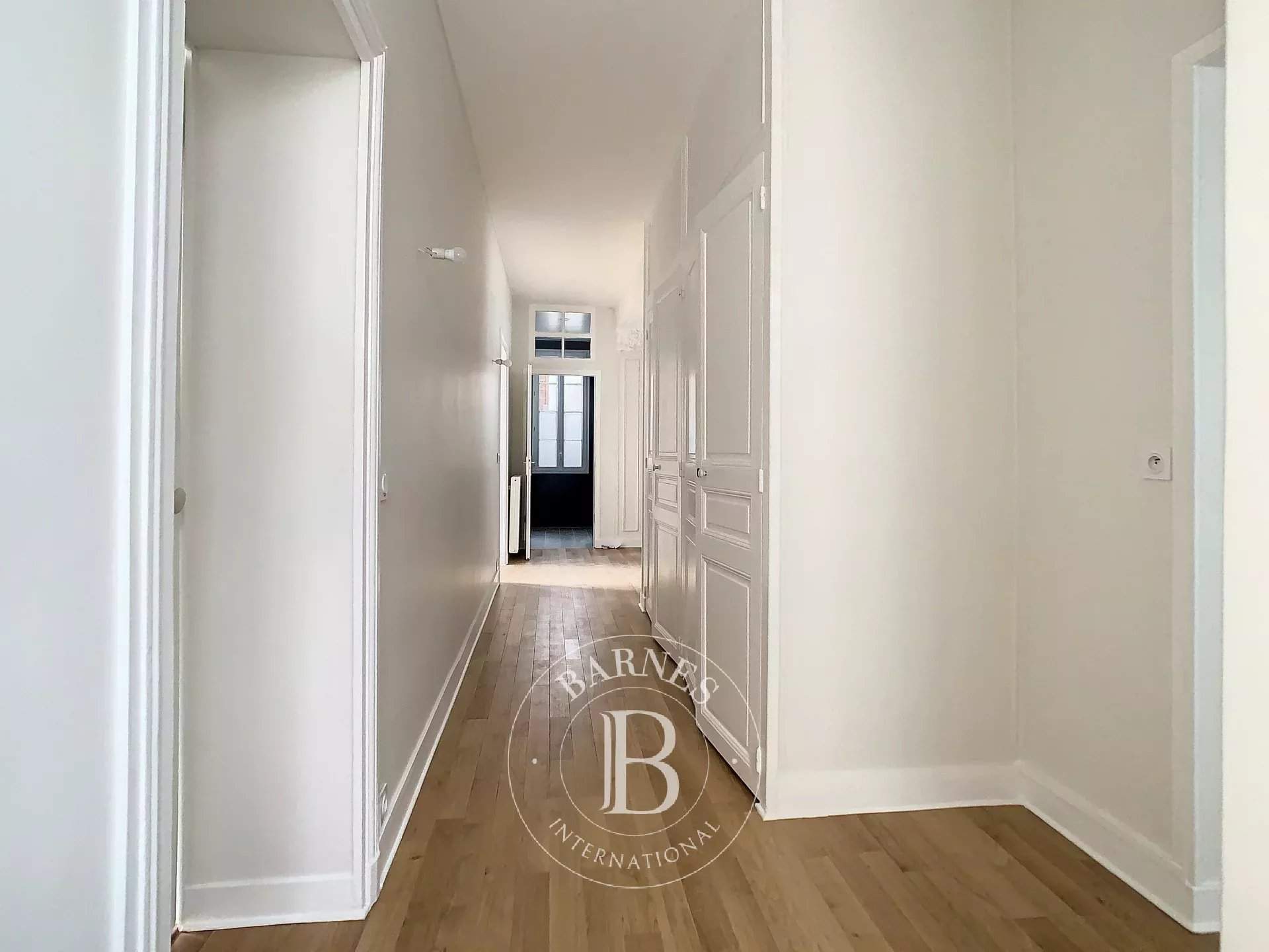 Saint-Germain-en-Laye  - Apartment 4 Bedrooms - picture 11