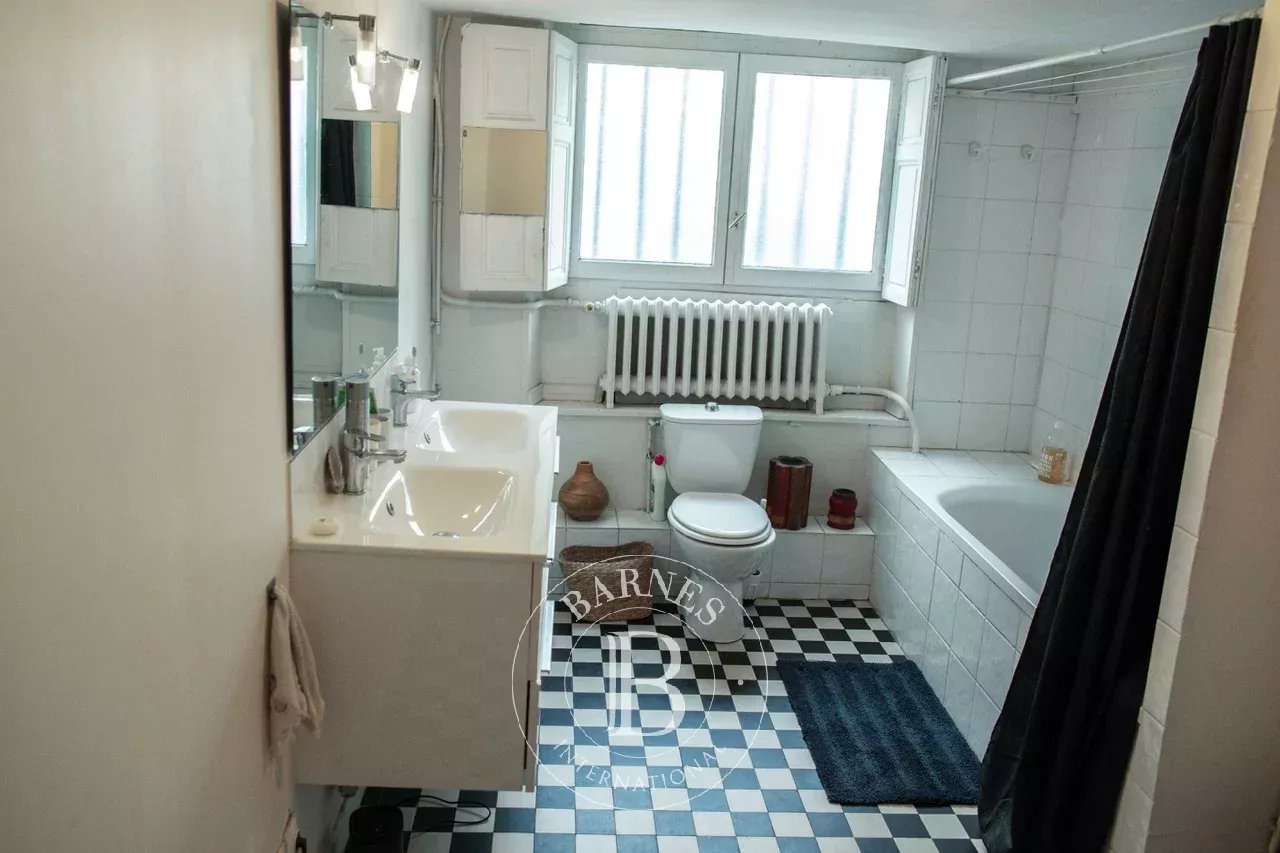 Versailles  - Apartment 5 Bedrooms - picture 11