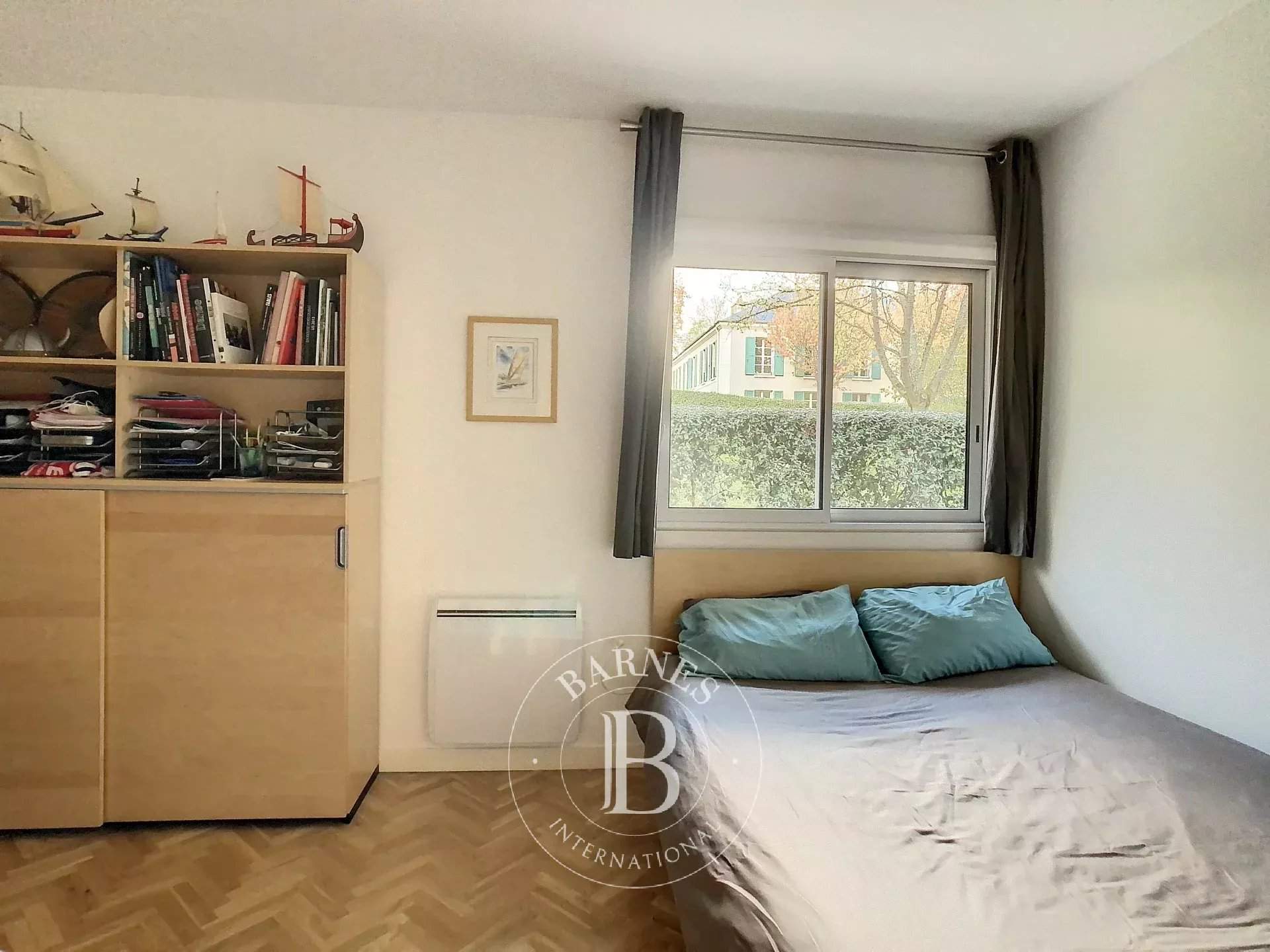 Saint-Germain-en-Laye  - Appartement 5 Pièces 4 Chambres - picture 14