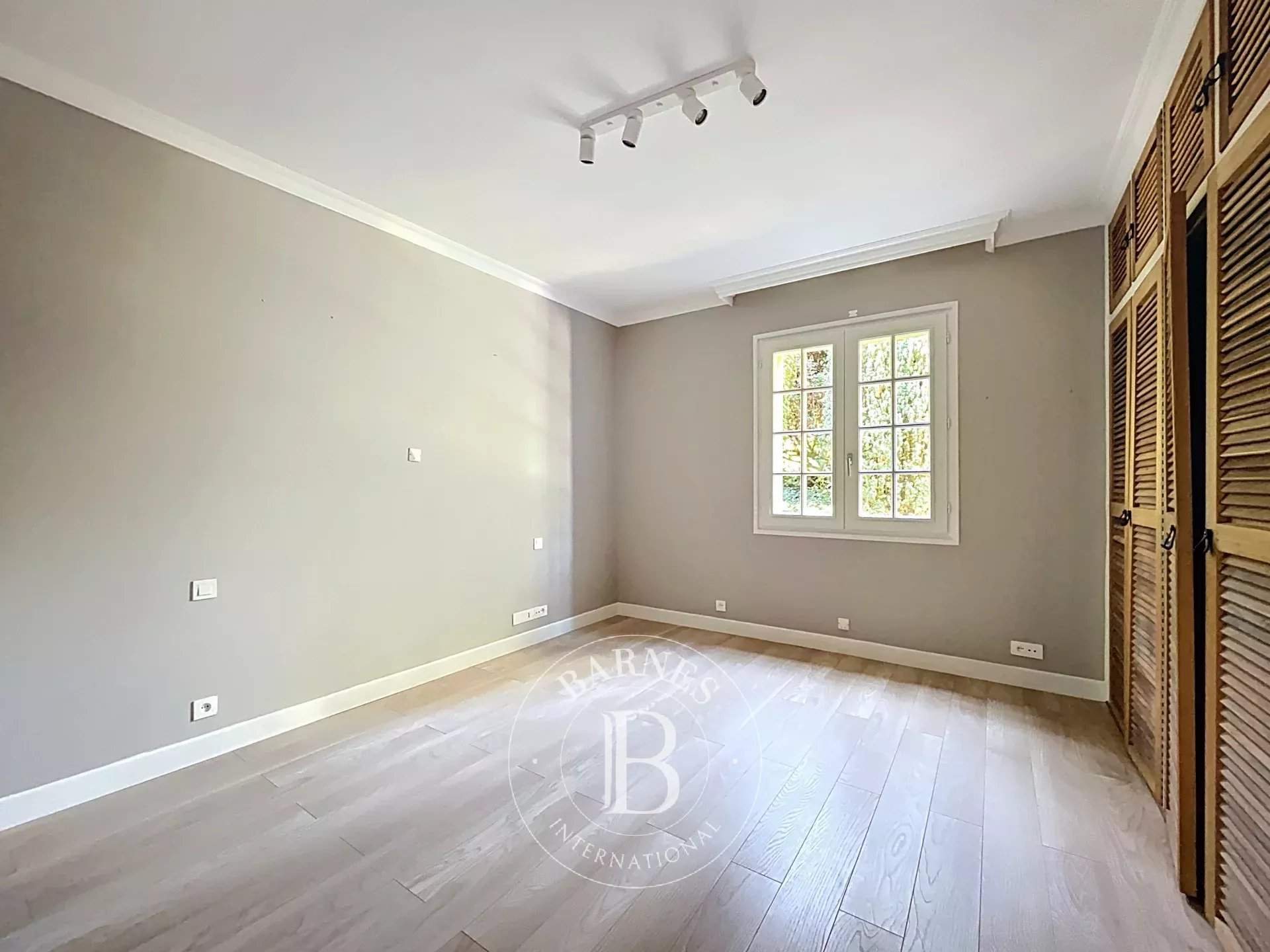 Chambourcy  - House 5 Bedrooms - picture 16