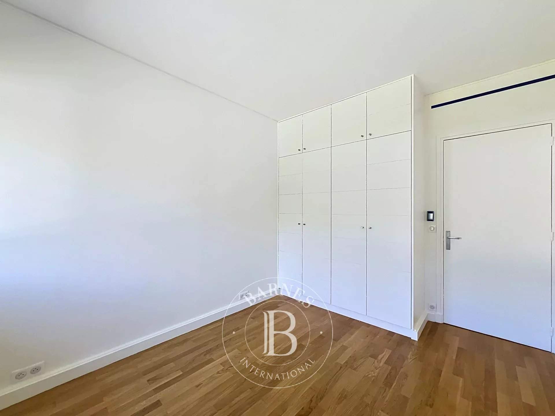 La Celle-Saint-Cloud  - House  - picture 11