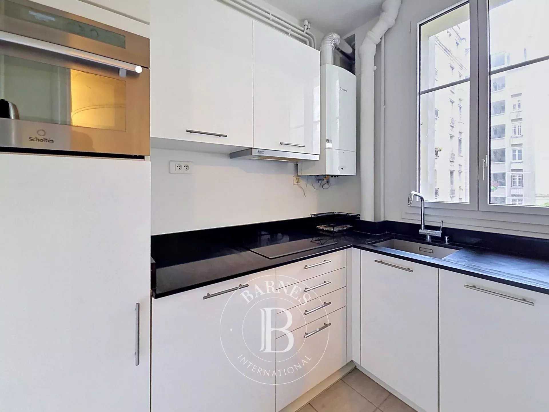 Paris  - Appartement 3 Pi&egrave;ces, 1 Chambre