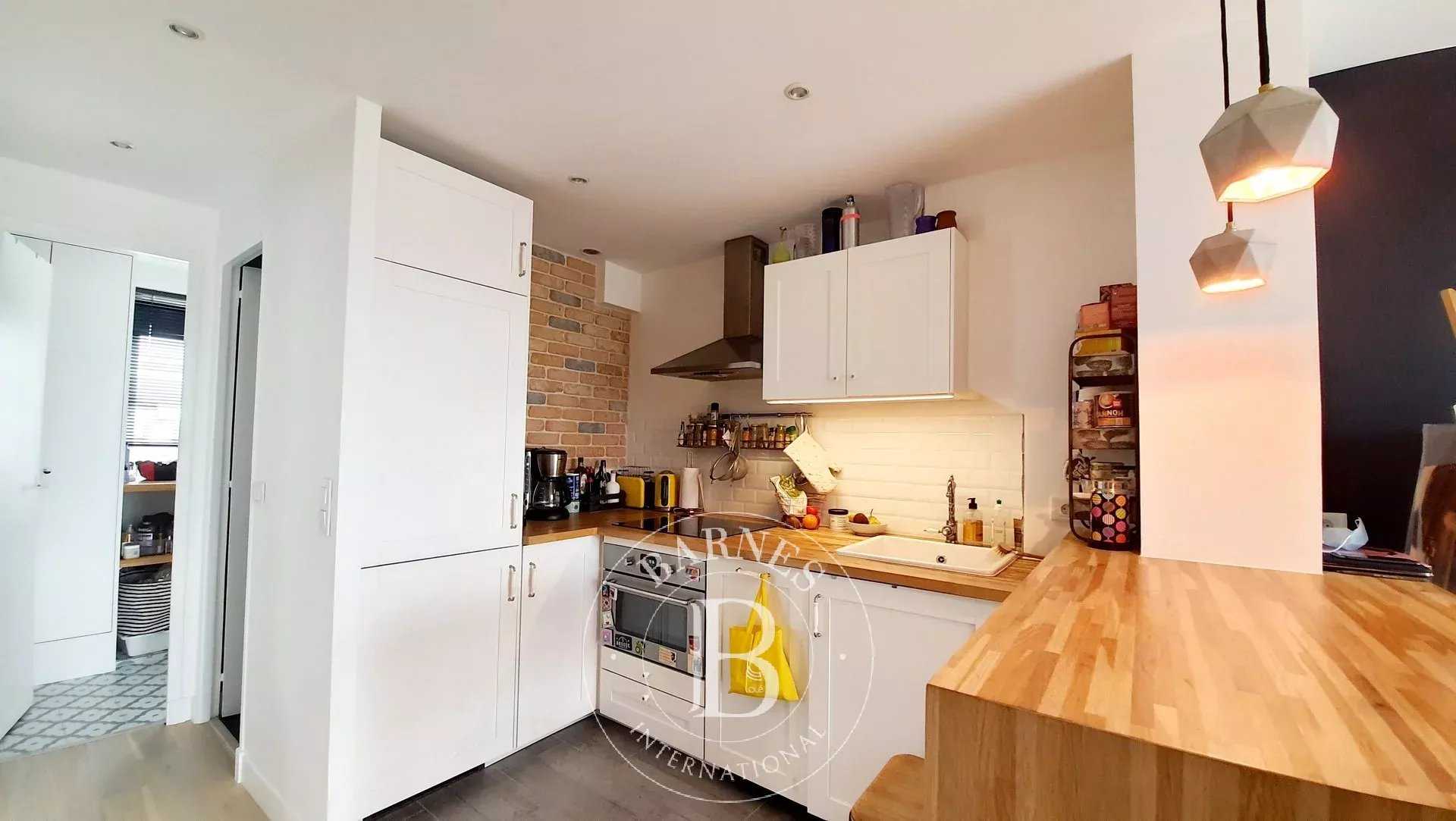 Paris  - Piso 2 Cuartos, 1 Habitacion